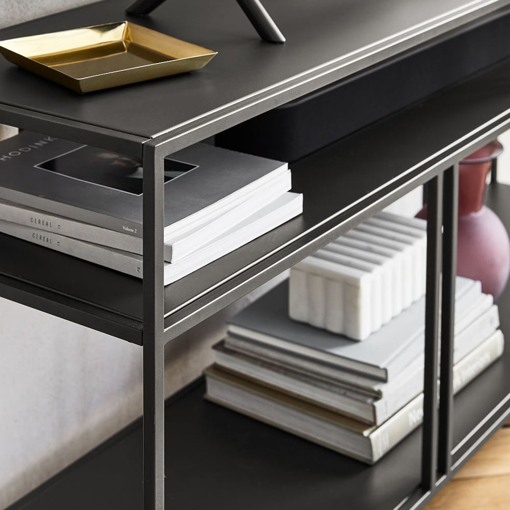 Everyday Metal Dresuar Konsol