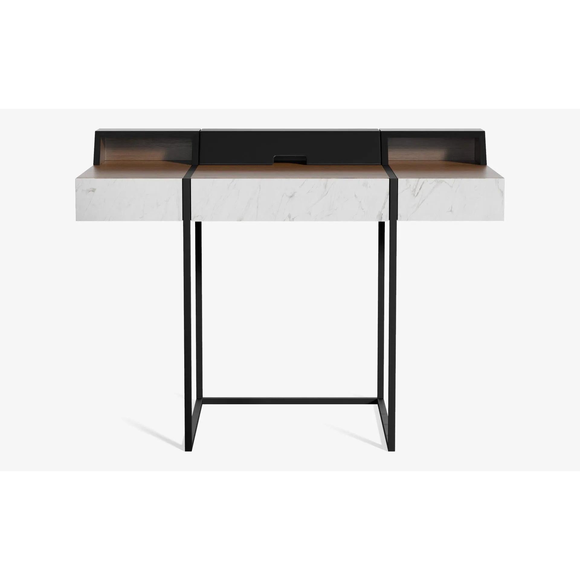 Famed Çalışma Masası