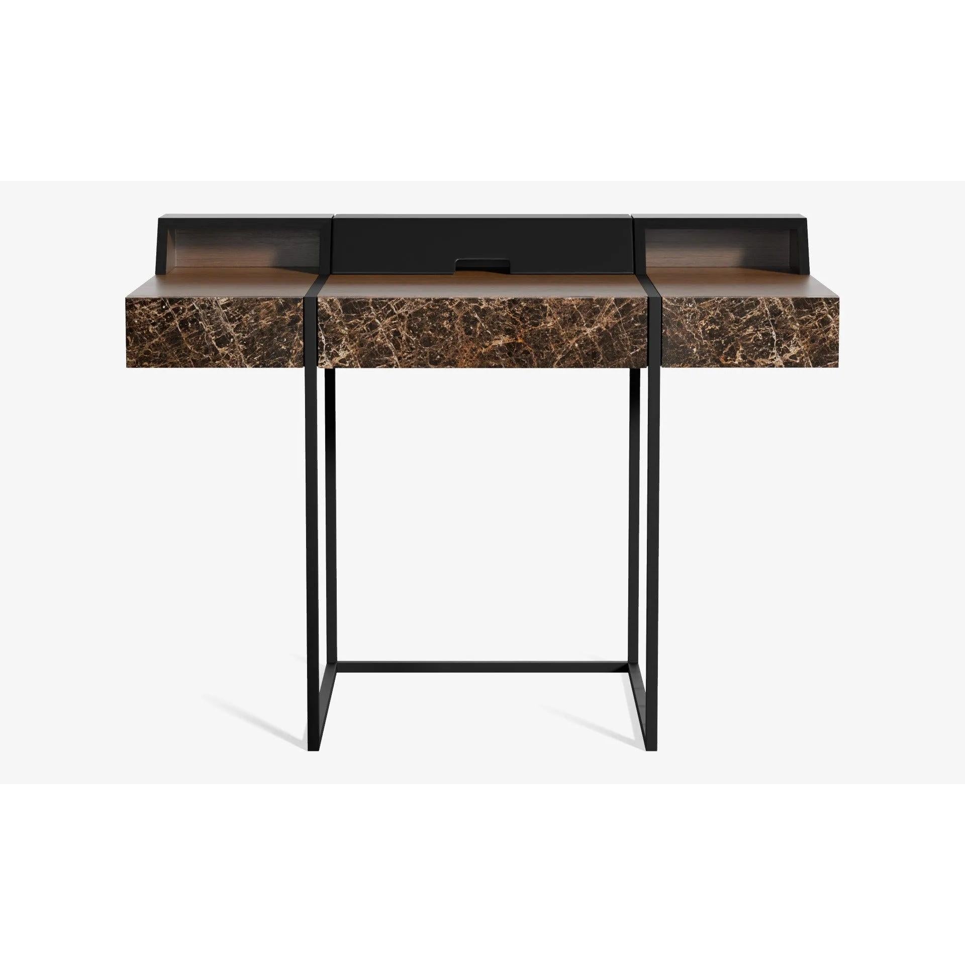 Famed Çalışma Masası