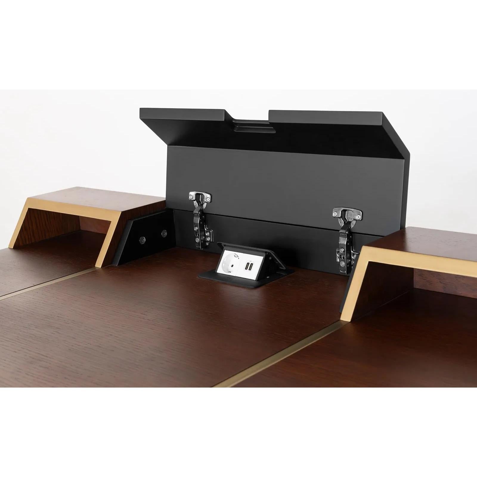 Famed Çalışma Masası