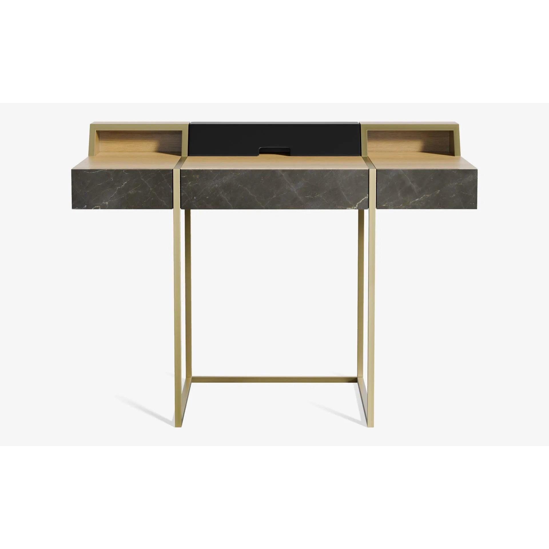 Famed Çalışma Masası