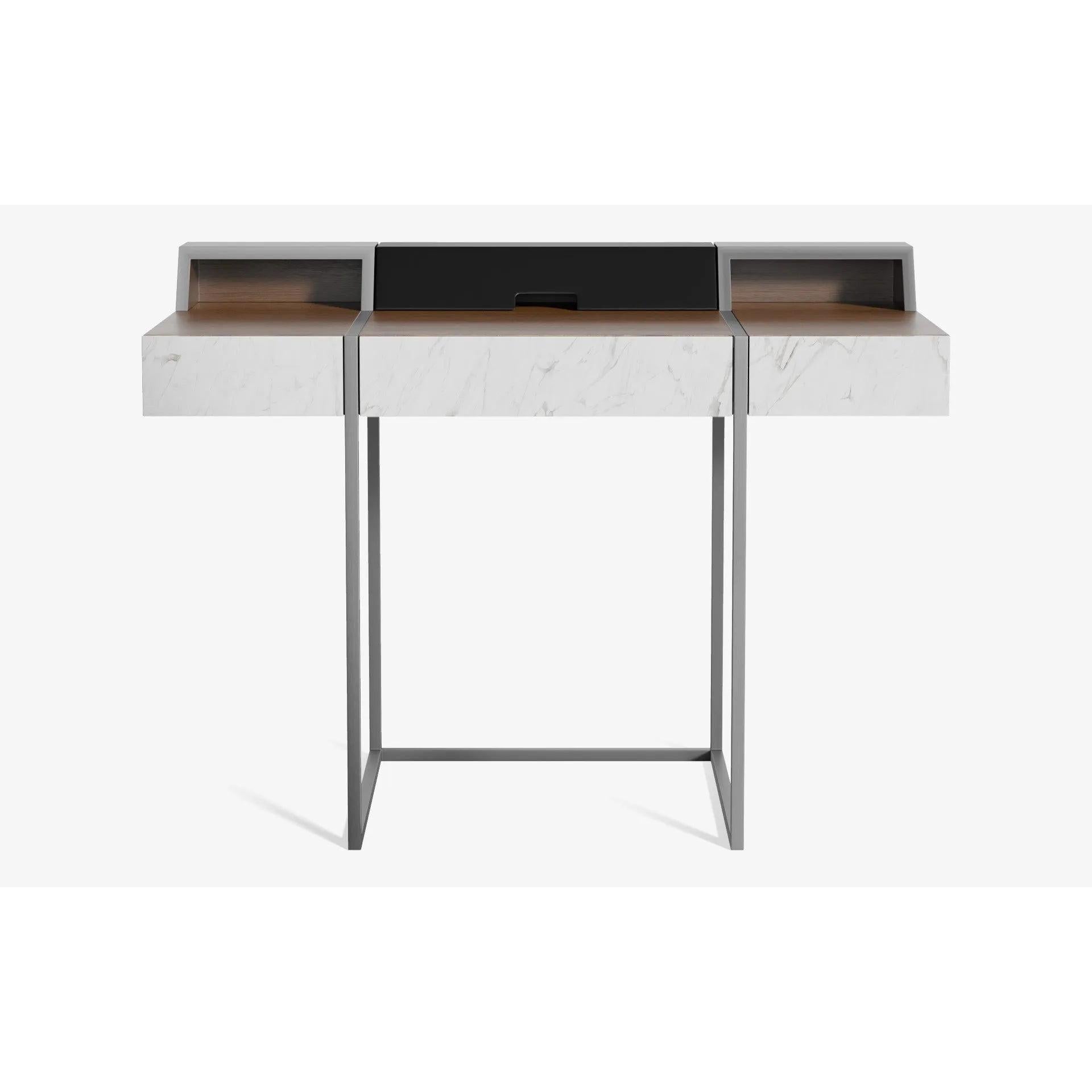 Famed Çalışma Masası