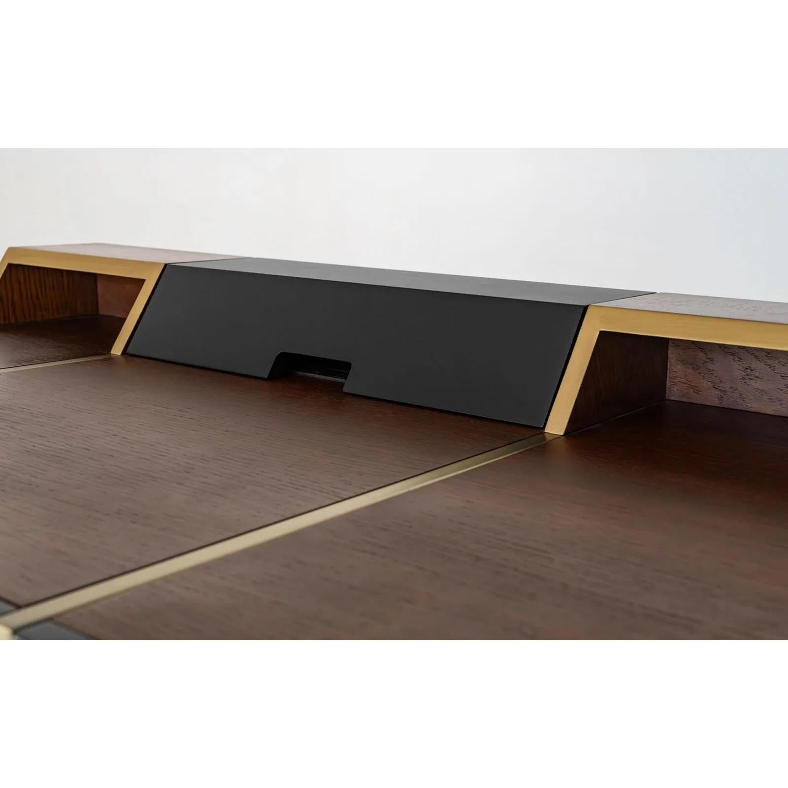 Famed Çalışma Masası