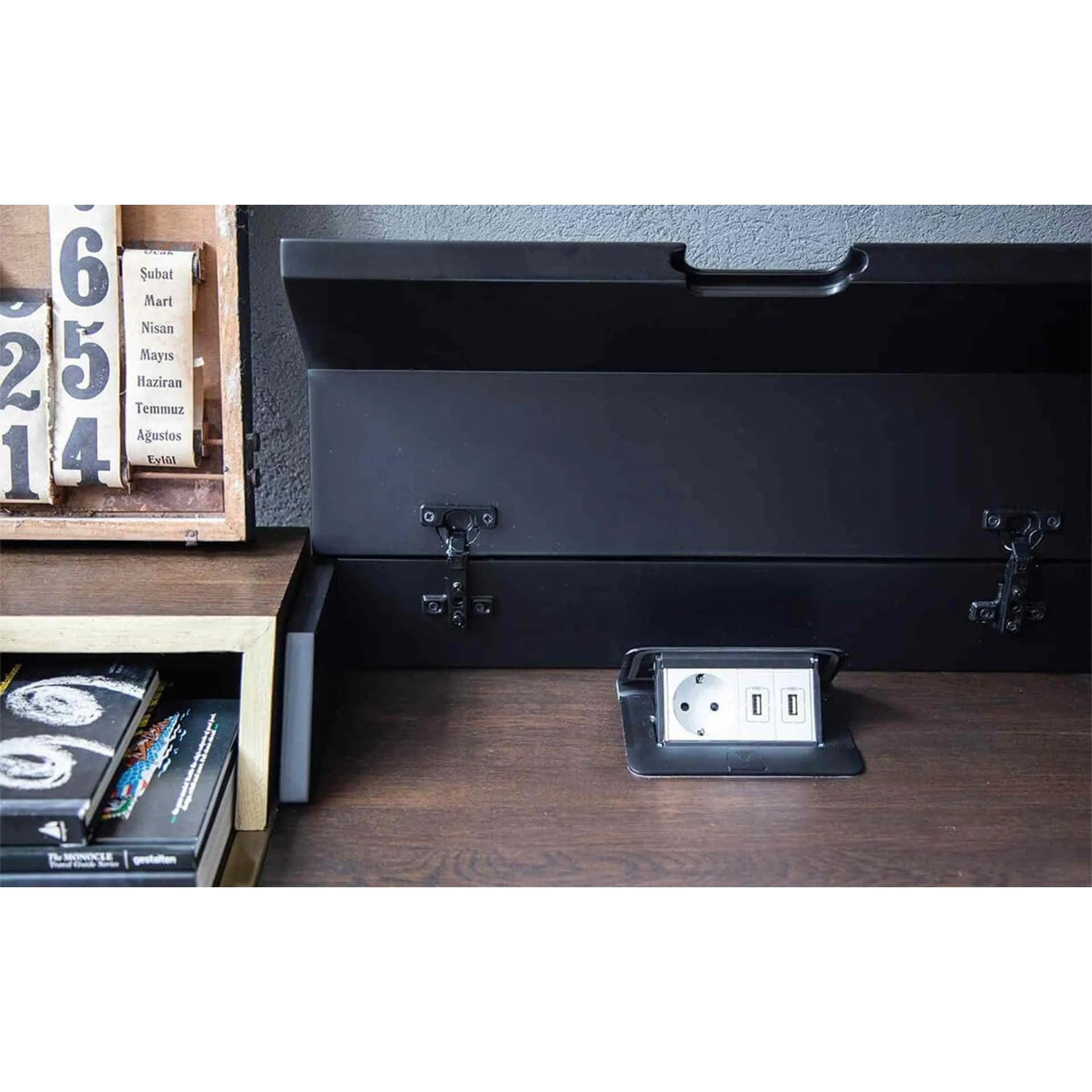 Famed Çalışma Masası