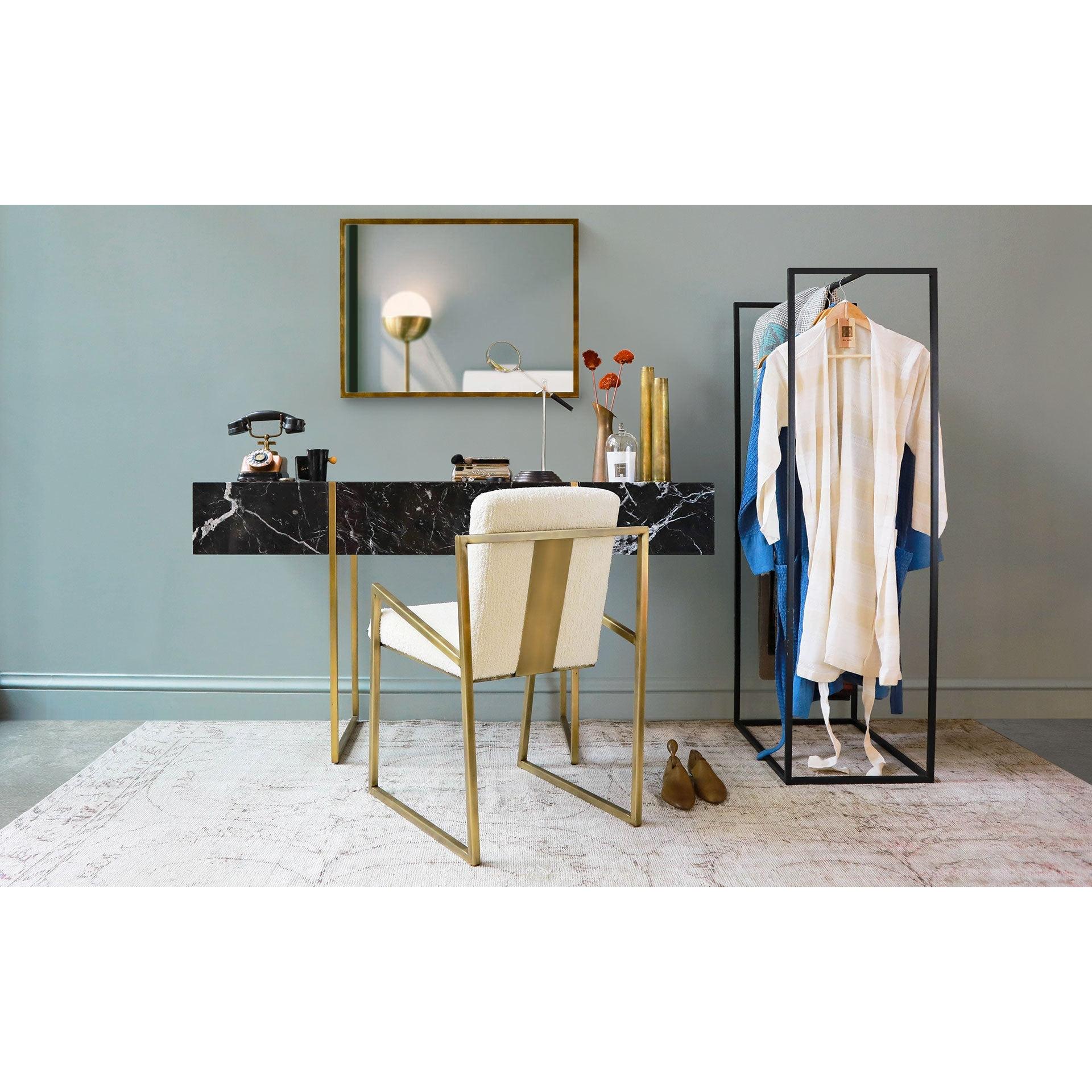 Famed Makyaj Masası