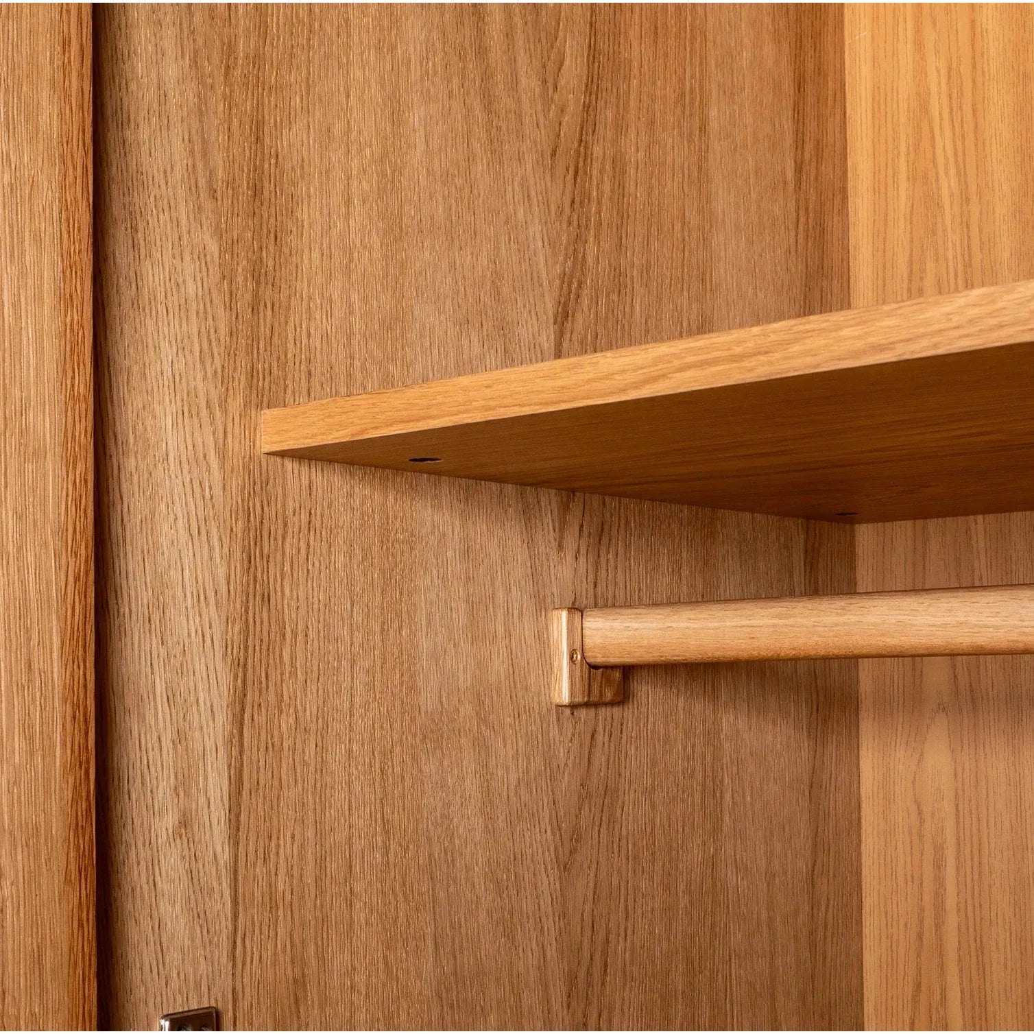 Fil Gardrop 3 Kapaklı