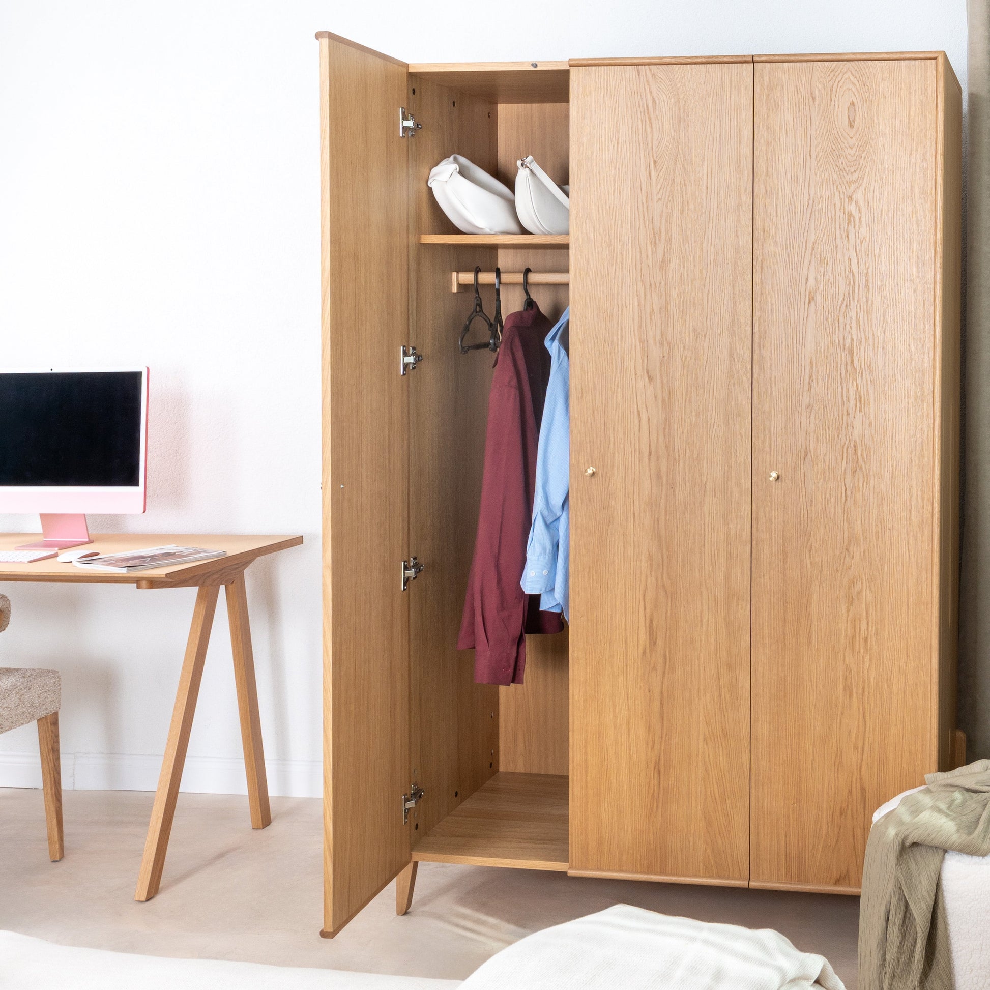 Fil Gardrop 3 Kapaklı