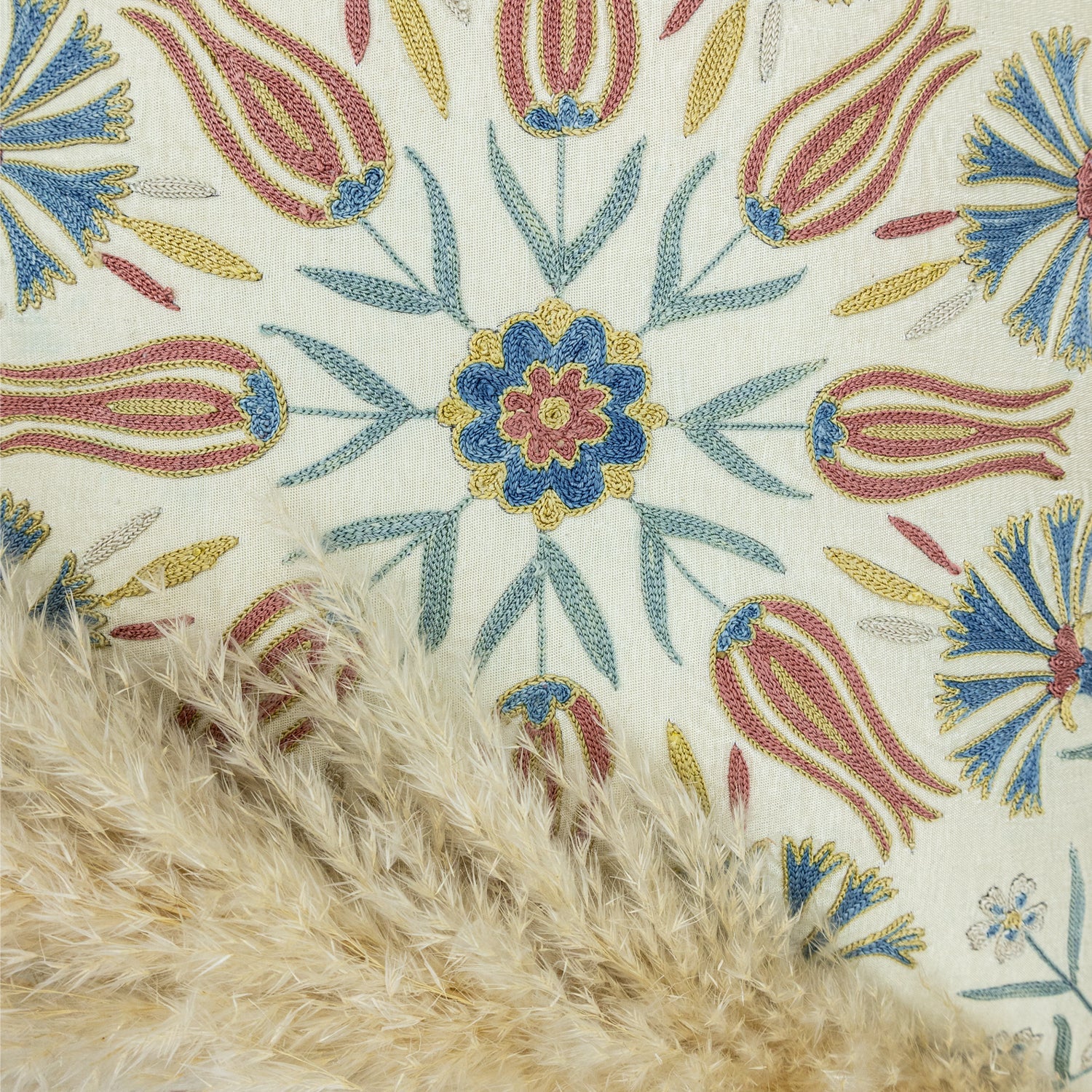 Girelli İpek Suzani Kırlent 50X50 Cm