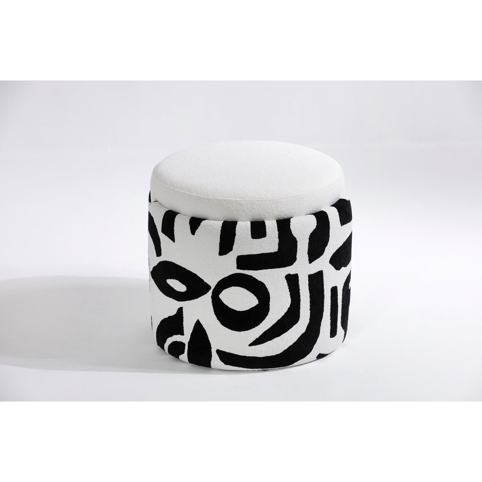 Graphica Bukle Kumaş Desenli Puf