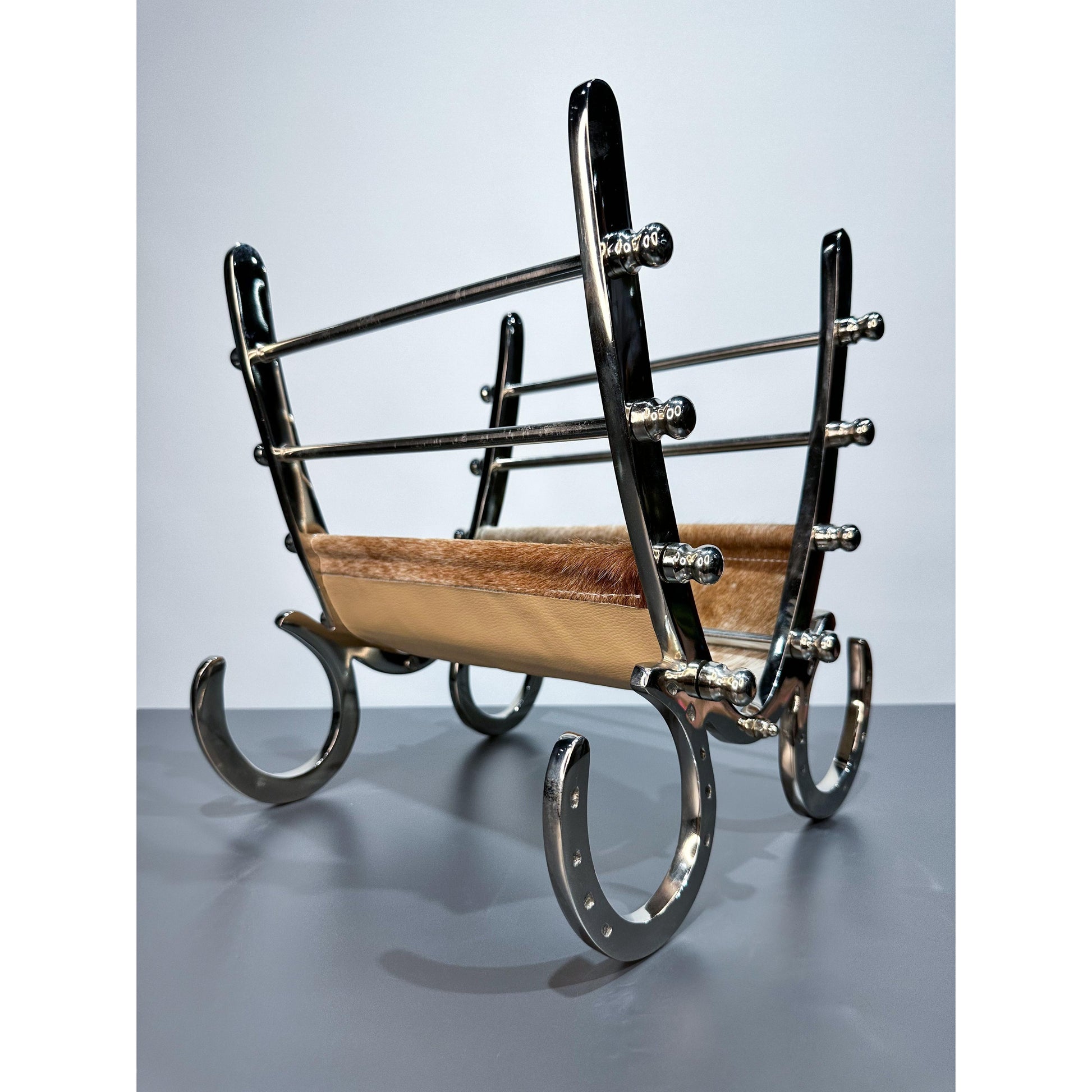 Gümüş Renk Tasarım Gazetelik