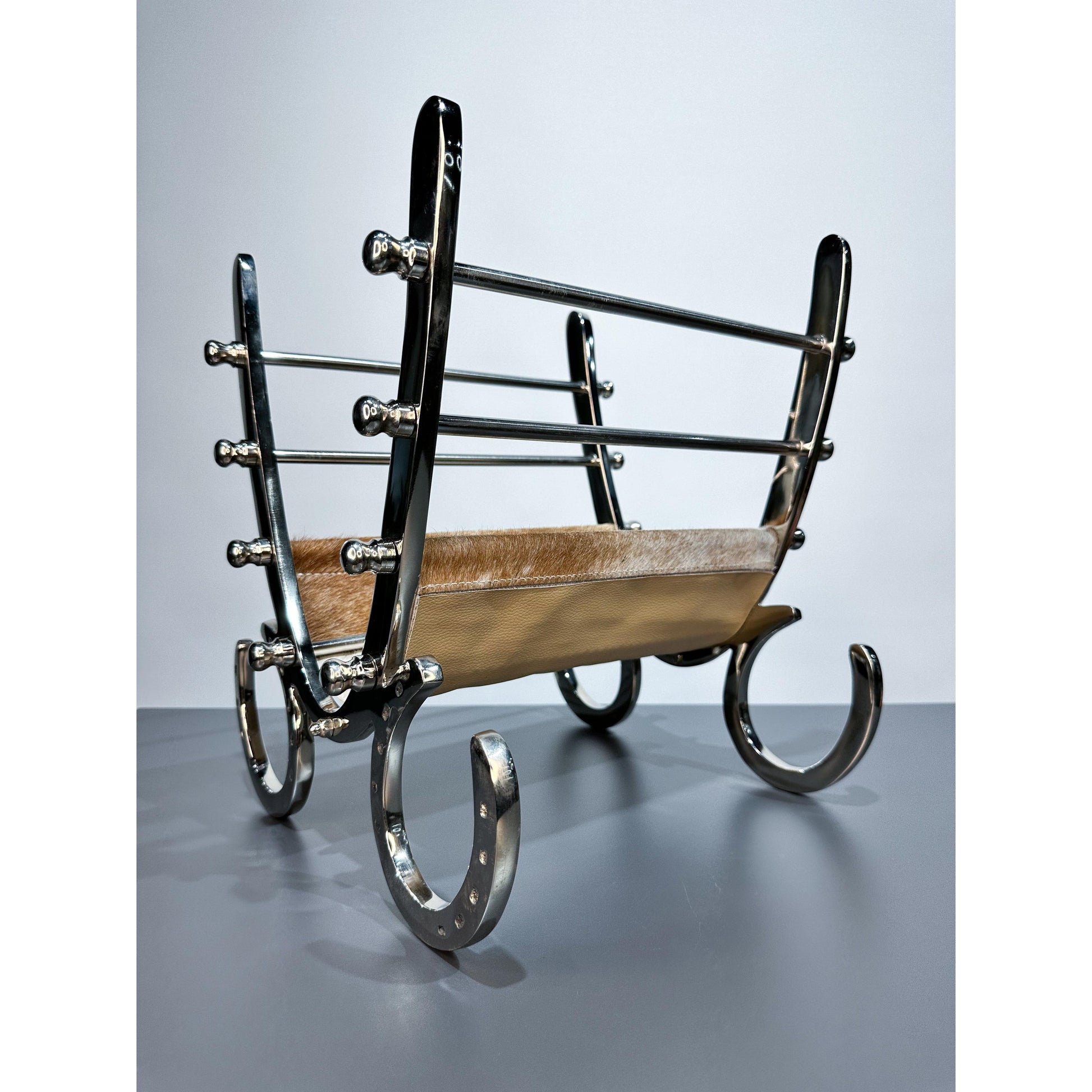 Gümüş Renk Tasarım Gazetelik