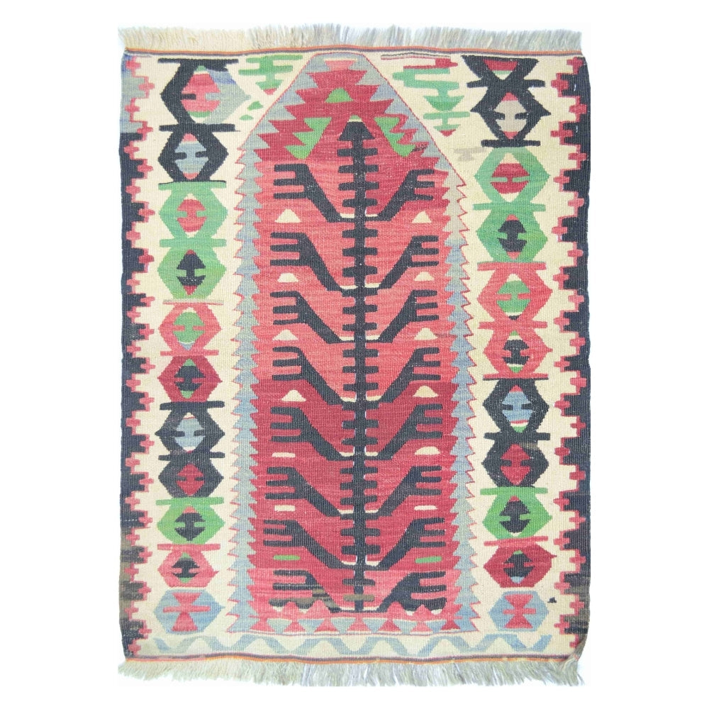 Hayat Ağacı Desenli Uşak Kilim