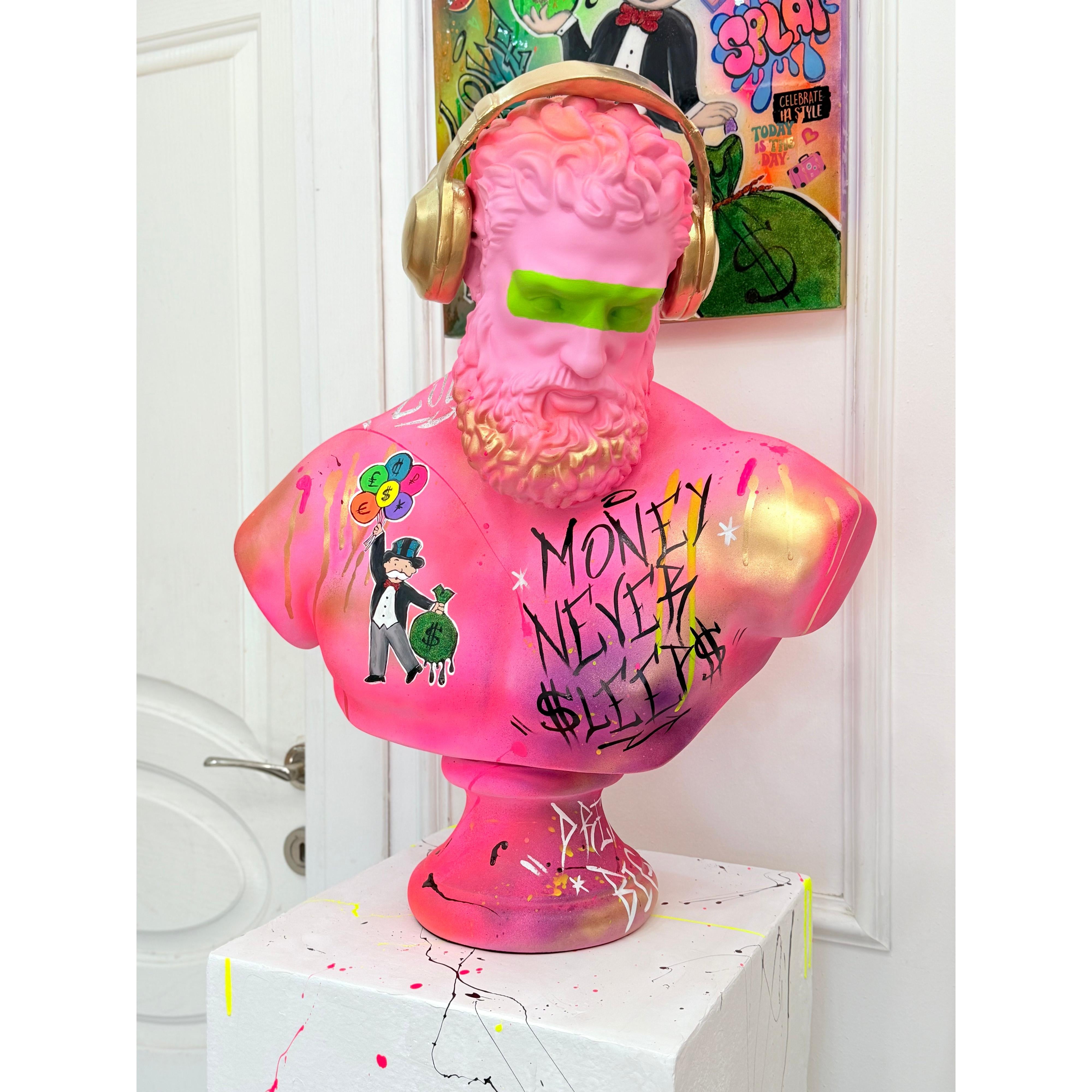 Herkül Monopoly Edition – Altın Kulaklıklı Büyük Boy Graffiti Heykel