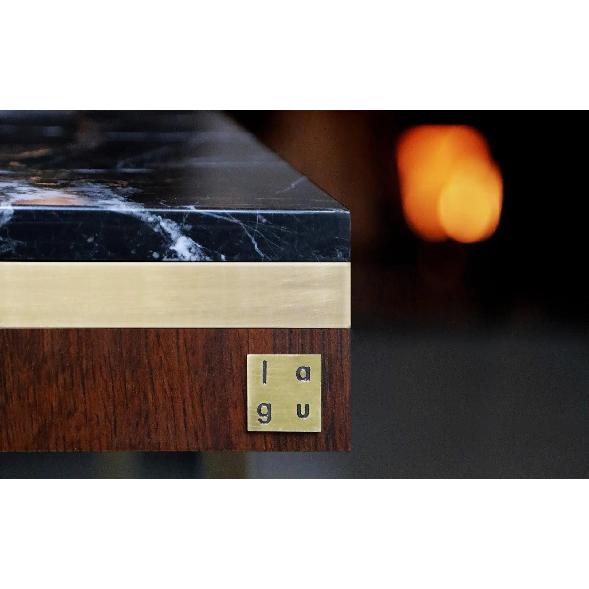 Hidden Dresuar Alexander Black