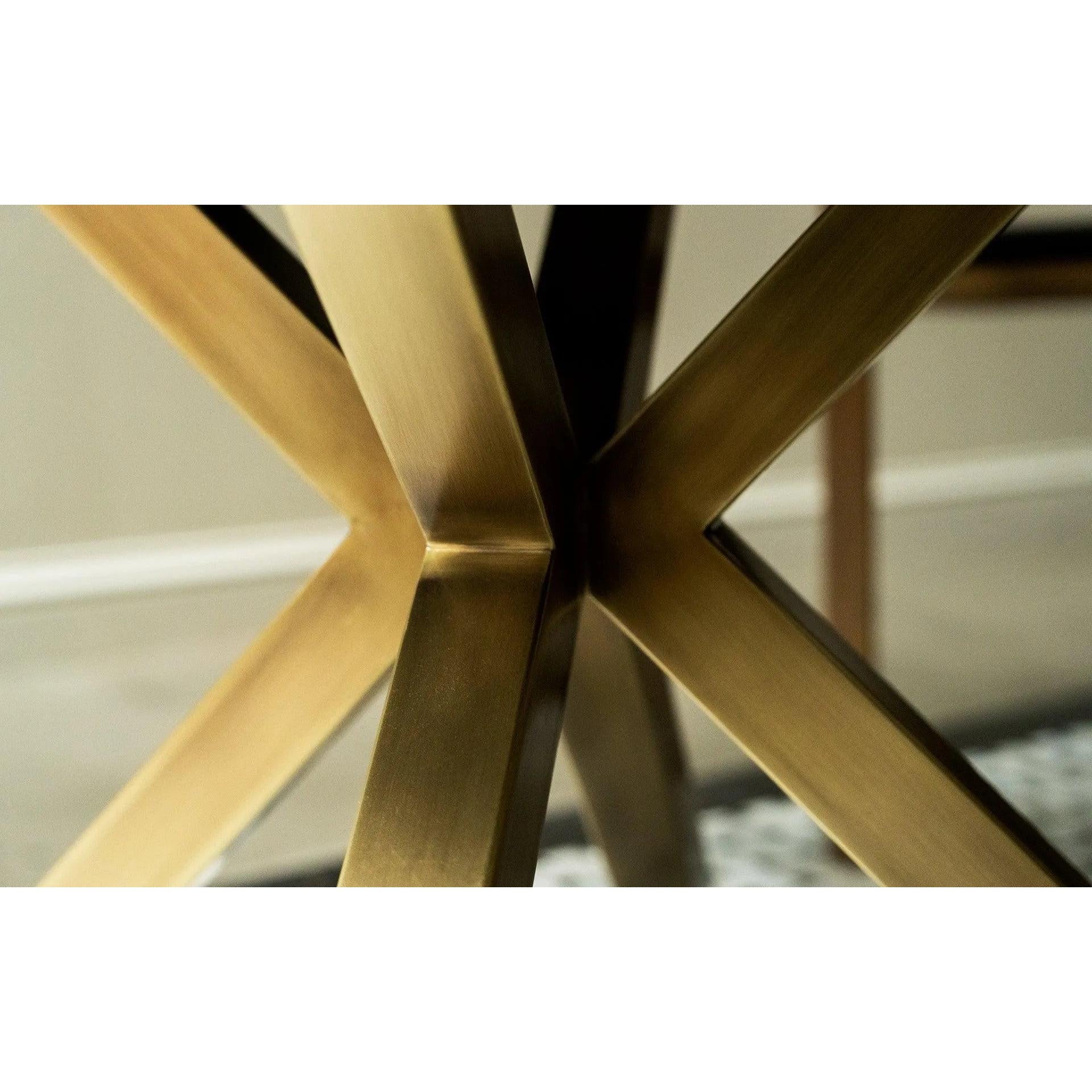 Hidden Yuvarlak Masa (Teşhir)