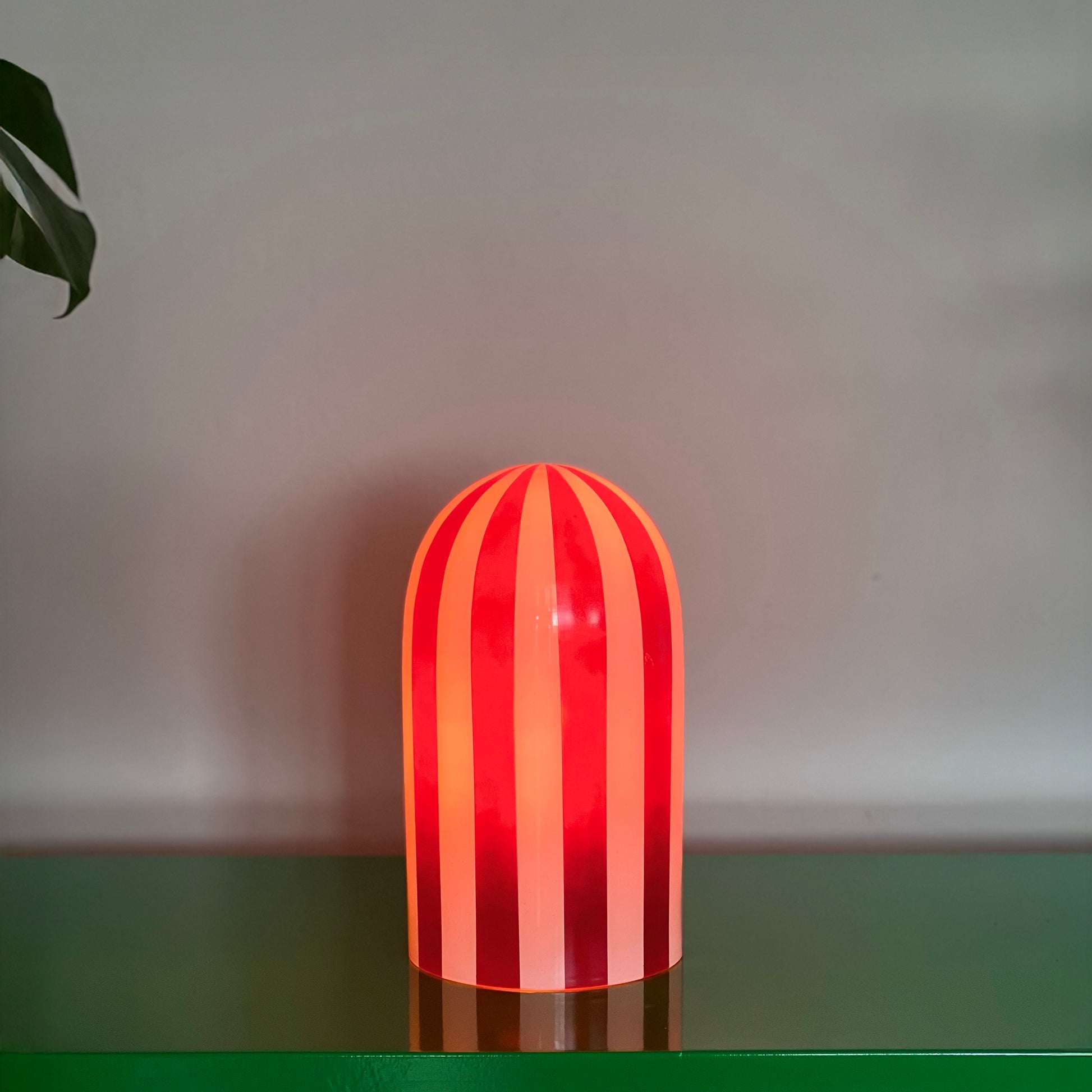 Hola Kırmızı Masa Lambası