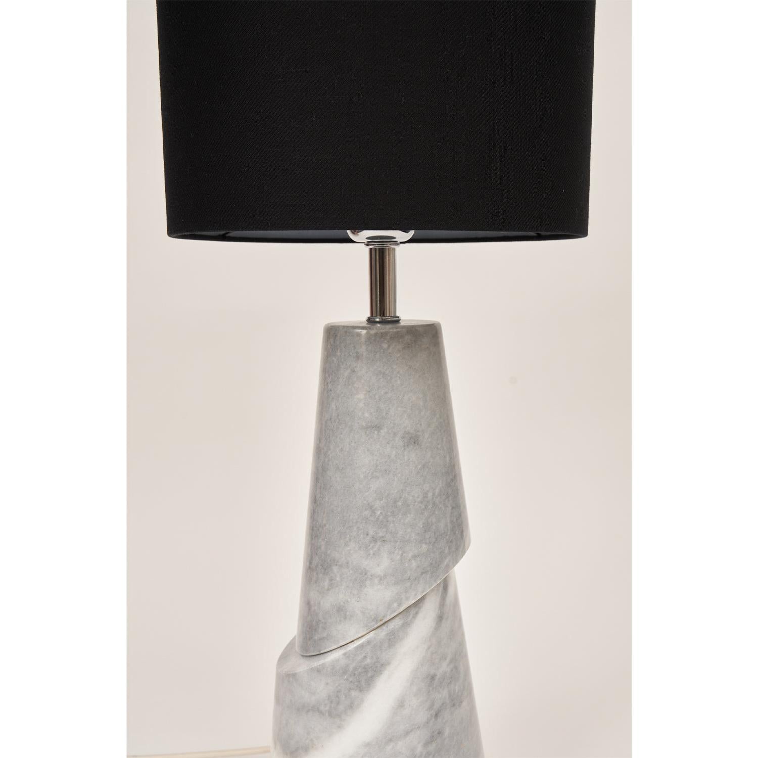 Iconic Gri Konik Mermer Abajur