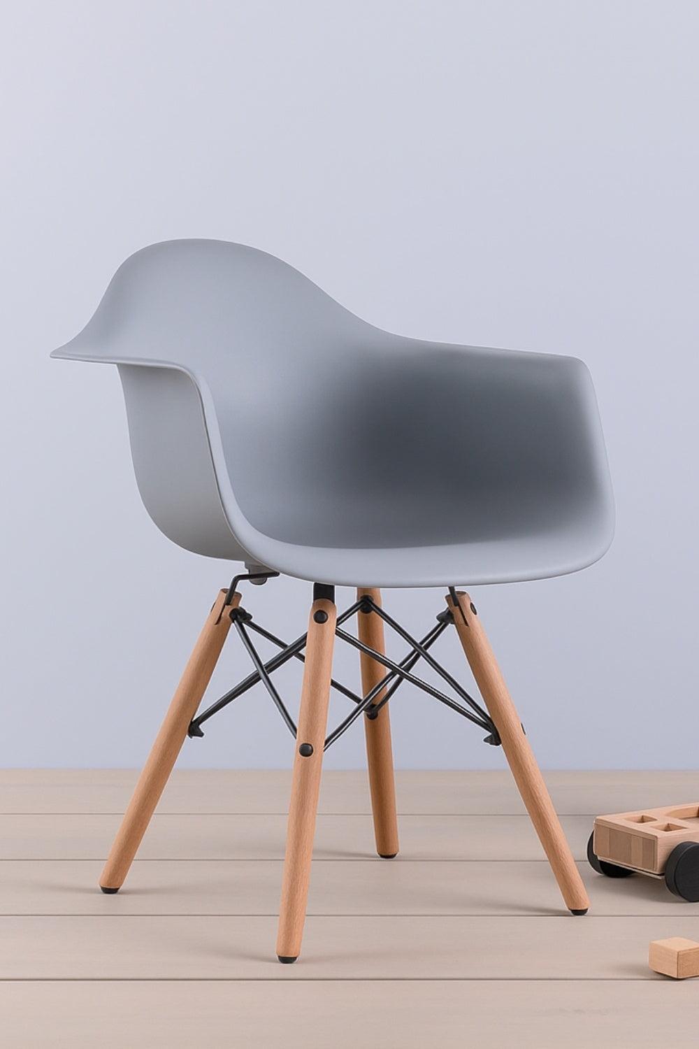 Iconic Kids Sandalye – Renkli Modern Çocuk Sandalyesi
