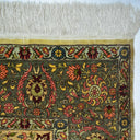 İpekten El Dokuma Madalyon Motifli Hereke Halısı 106x164 Cm