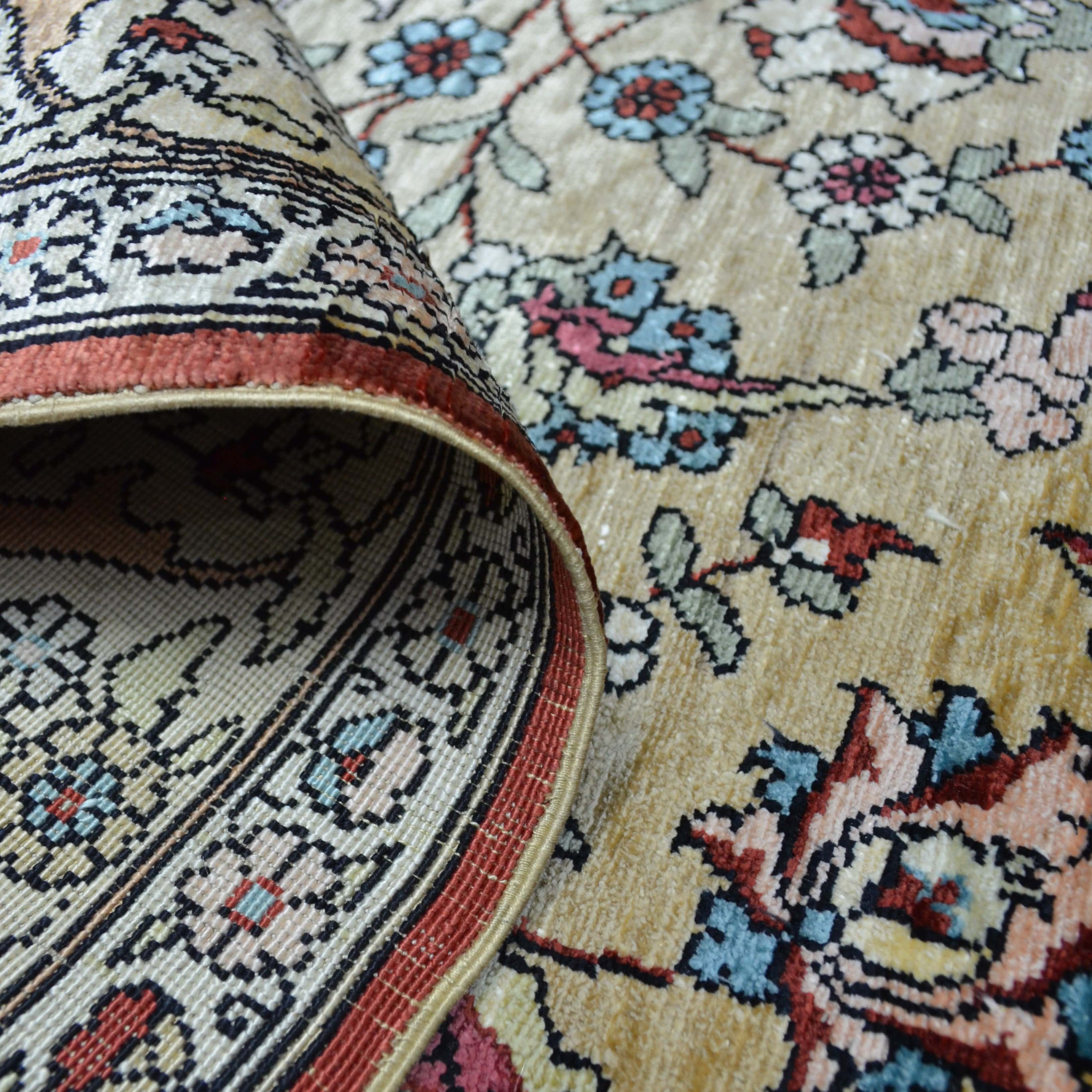 İpekten El Dokuma Mihraplı Seccade Kayseri Halısı 81x138 Cm