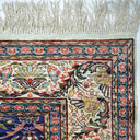 İpekten El Dokuma Yedi Dağın Çiçeği Desenli Kayseri Halısı 119x176 Cm