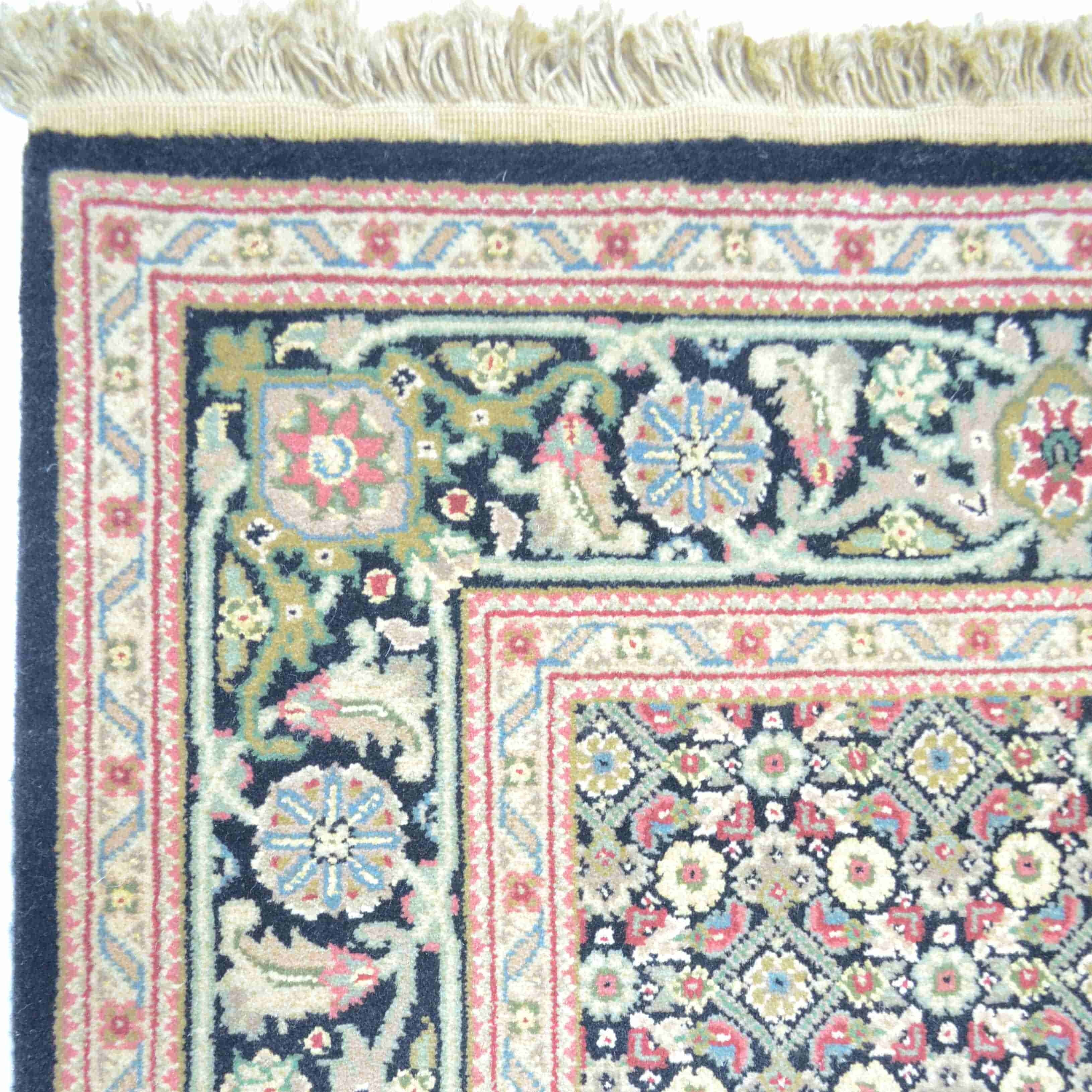 İran İsfahan Halısı
