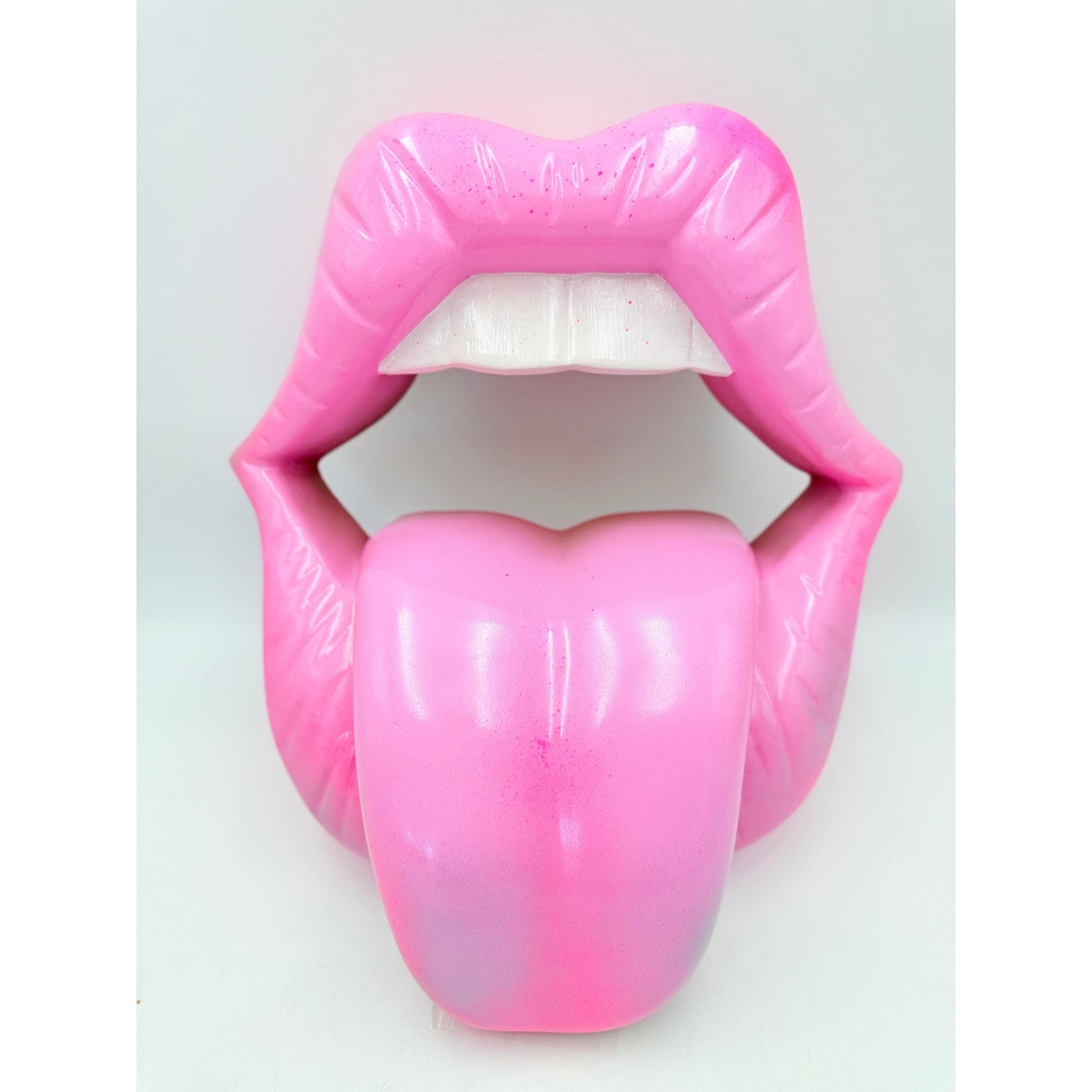 Jucy Lips – Pembe Dudak Duvar Heykeli