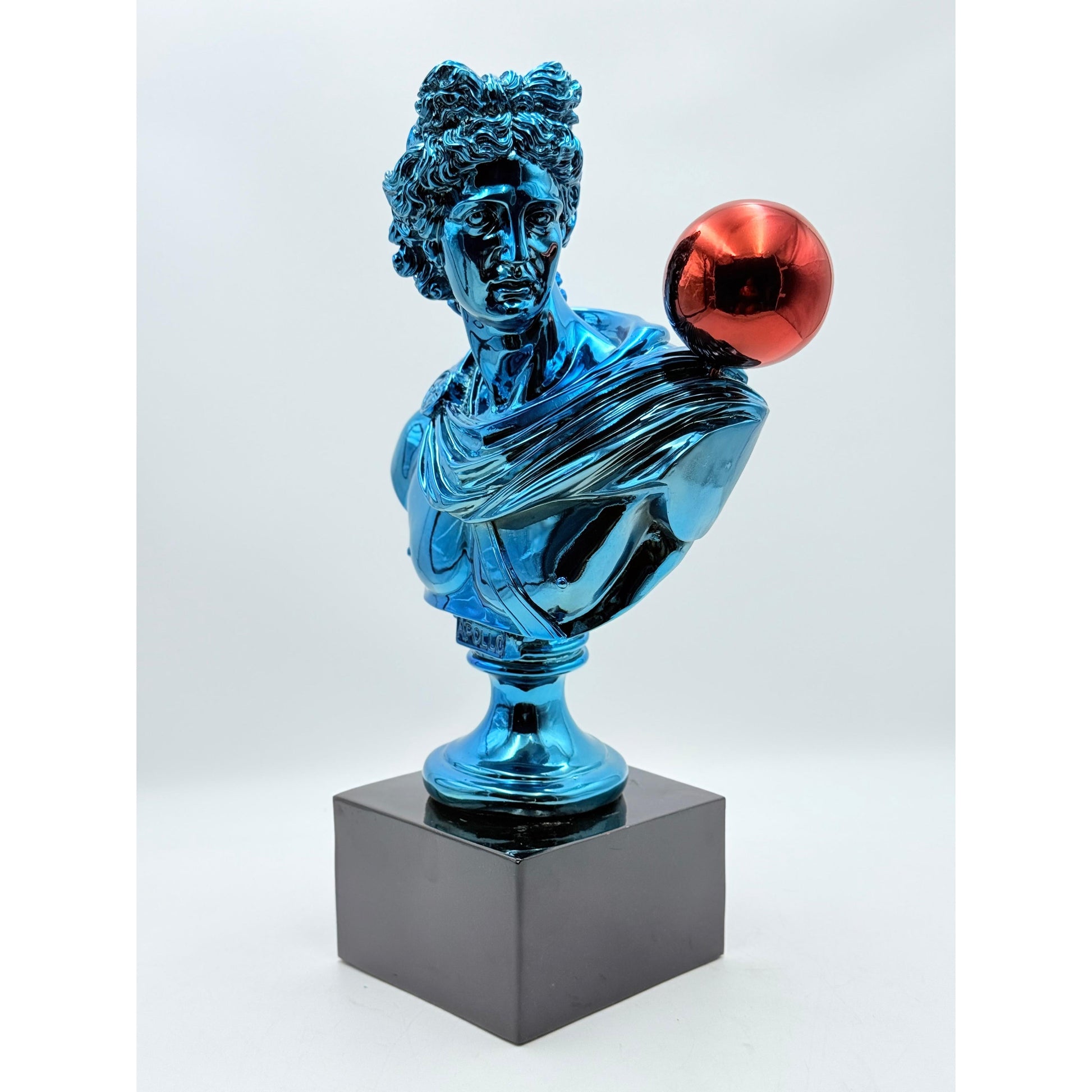 Kırmızı Balon Detaylı Mavi Krom Apollo Heykeli