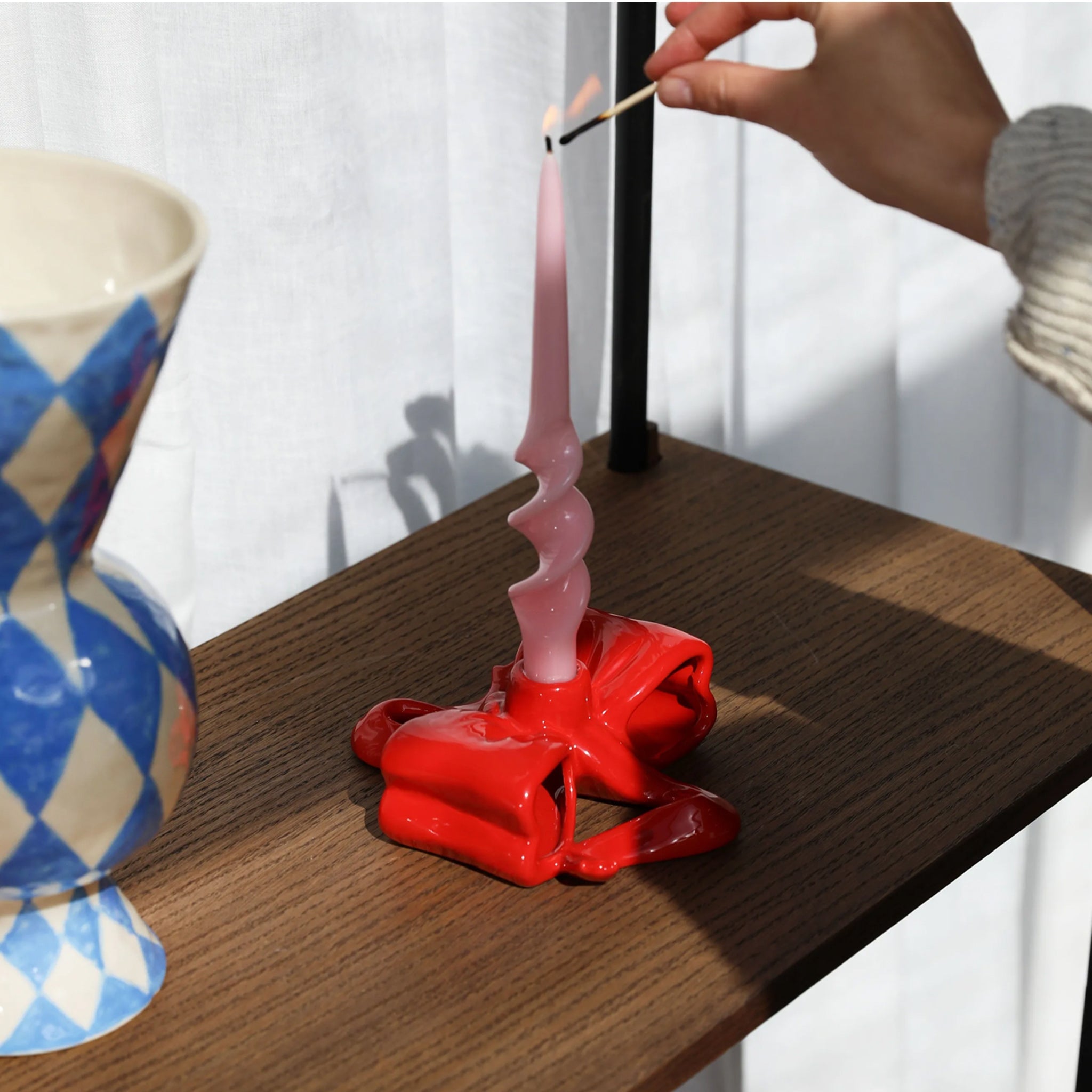 Kırmızı Kurdele Figürlü Mumluk