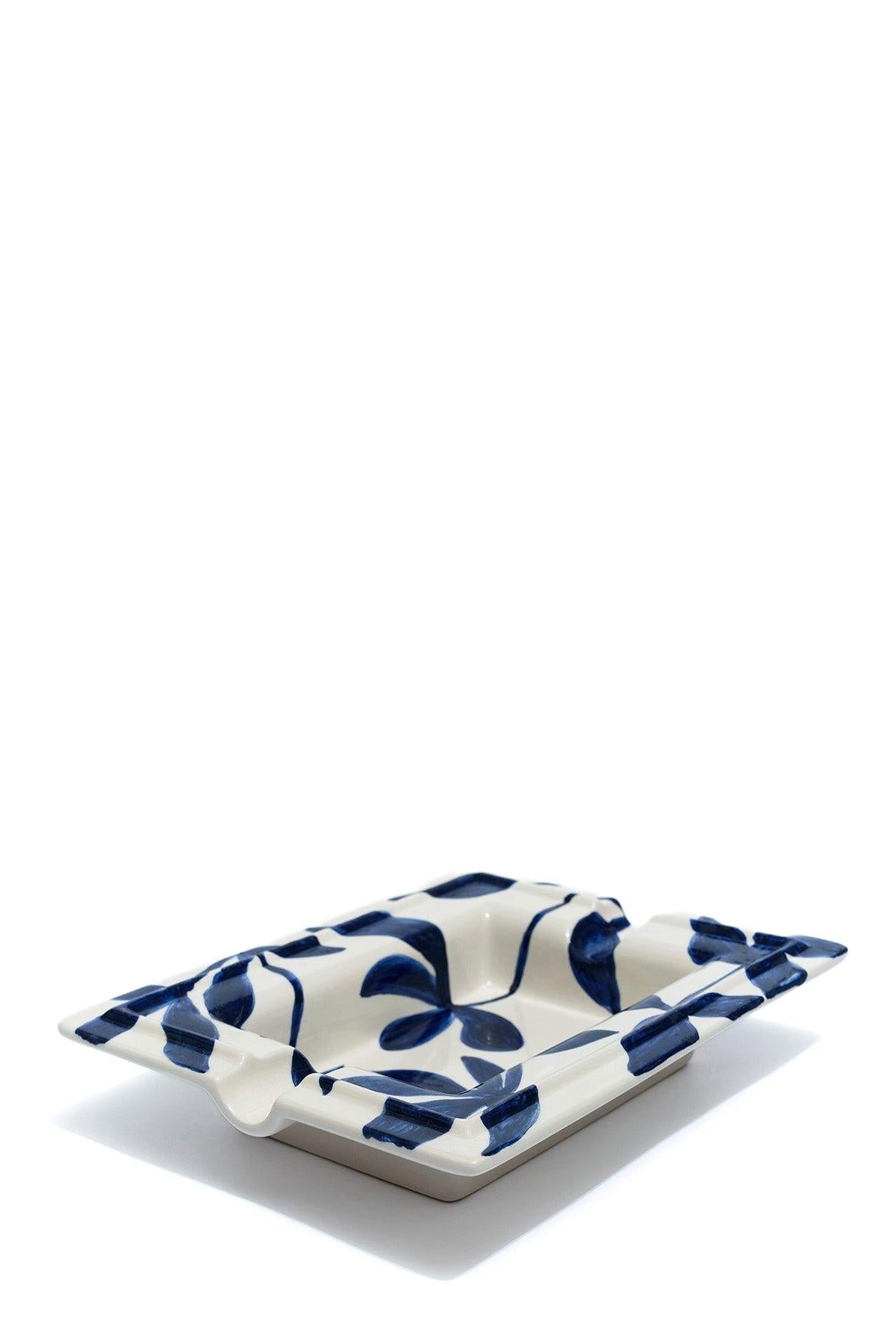 Kırmızı Yaprak Desenli Seramik Puro Küllüğü