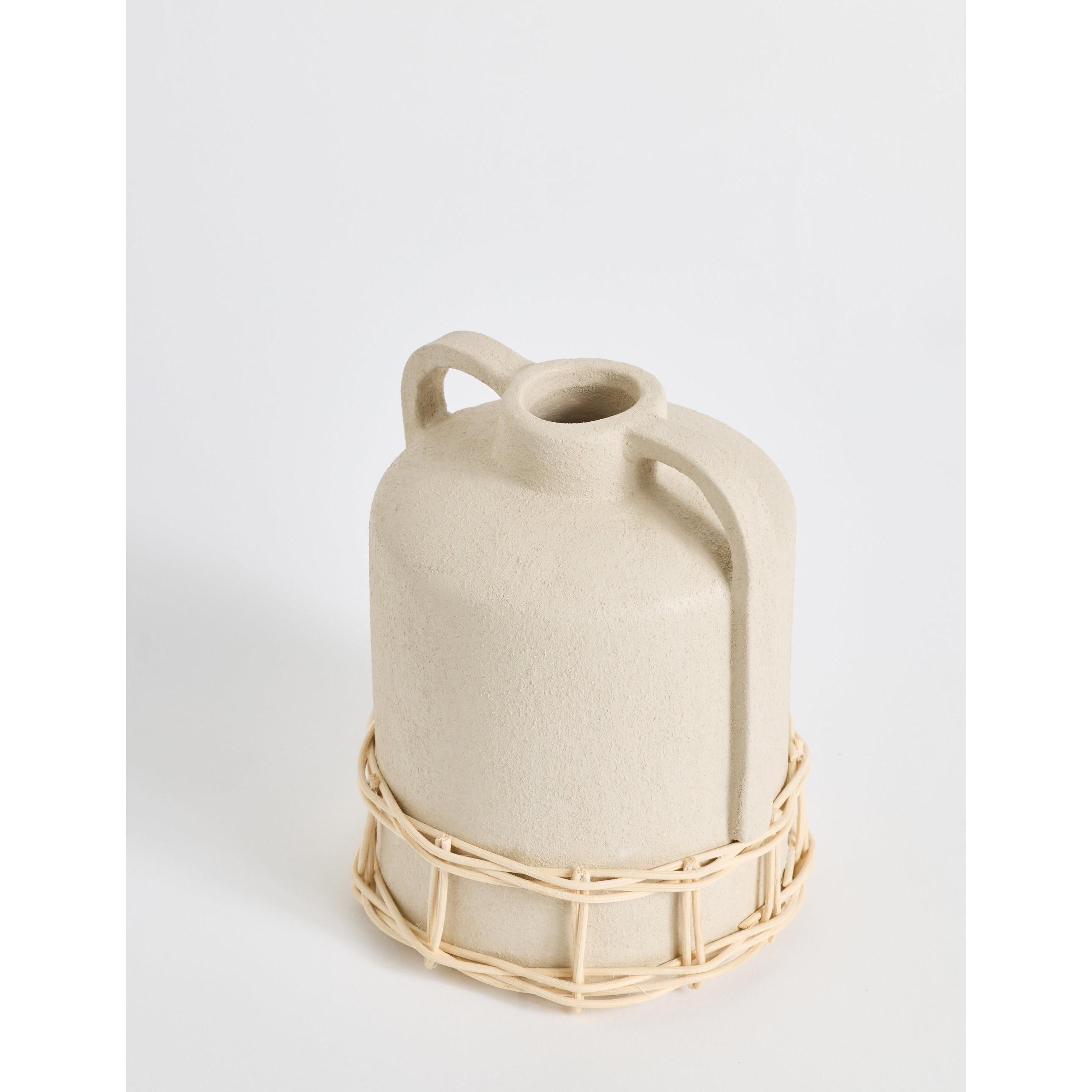 Kulplu Doğal Hasır Örgülü Terakota Vazo