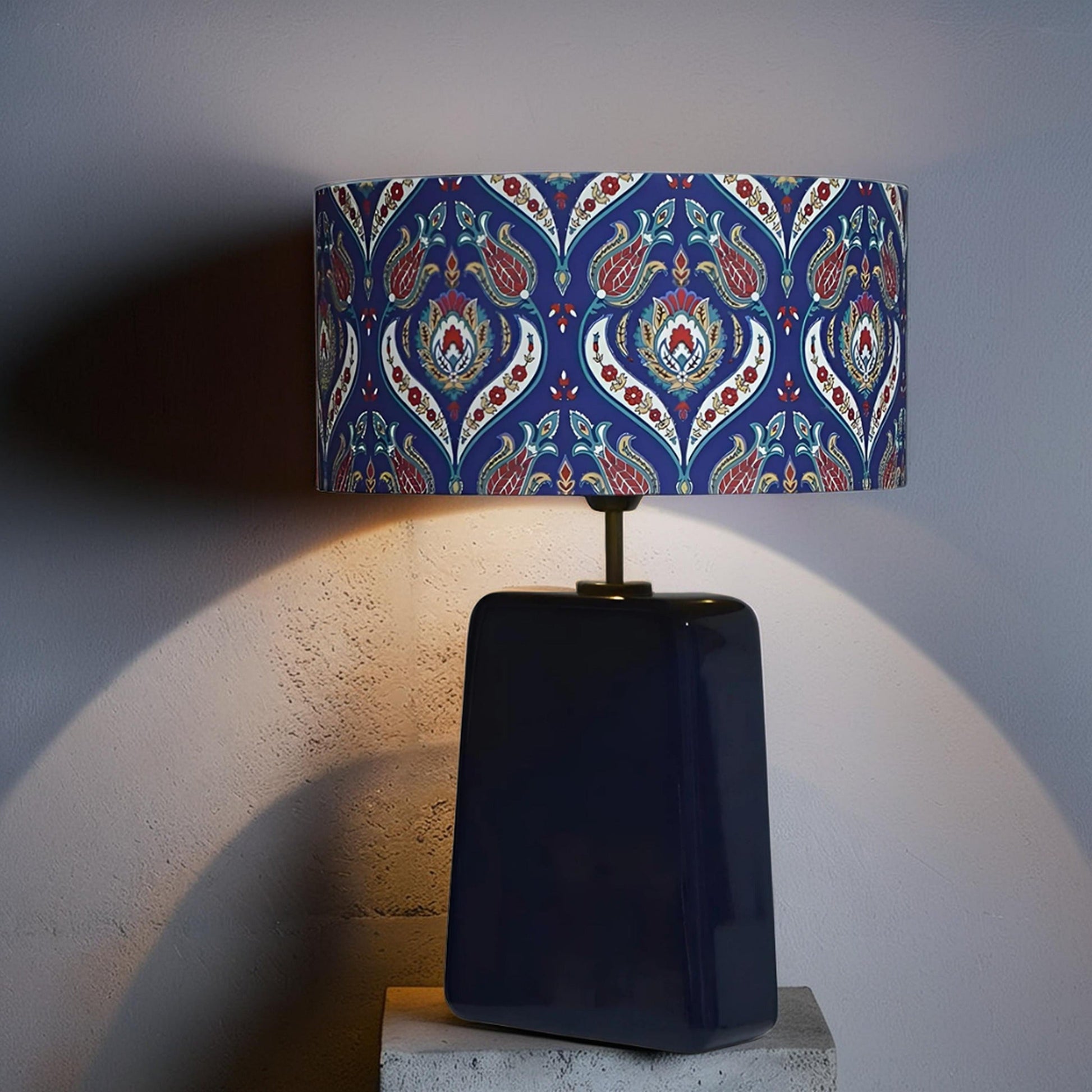 Lale El Yapımı Ahşap Abajur