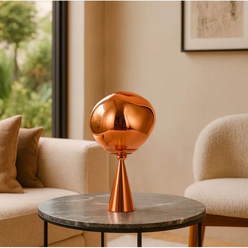 Lava Bakır Renk Yamuk Akrilik Cam Masa Lambası
