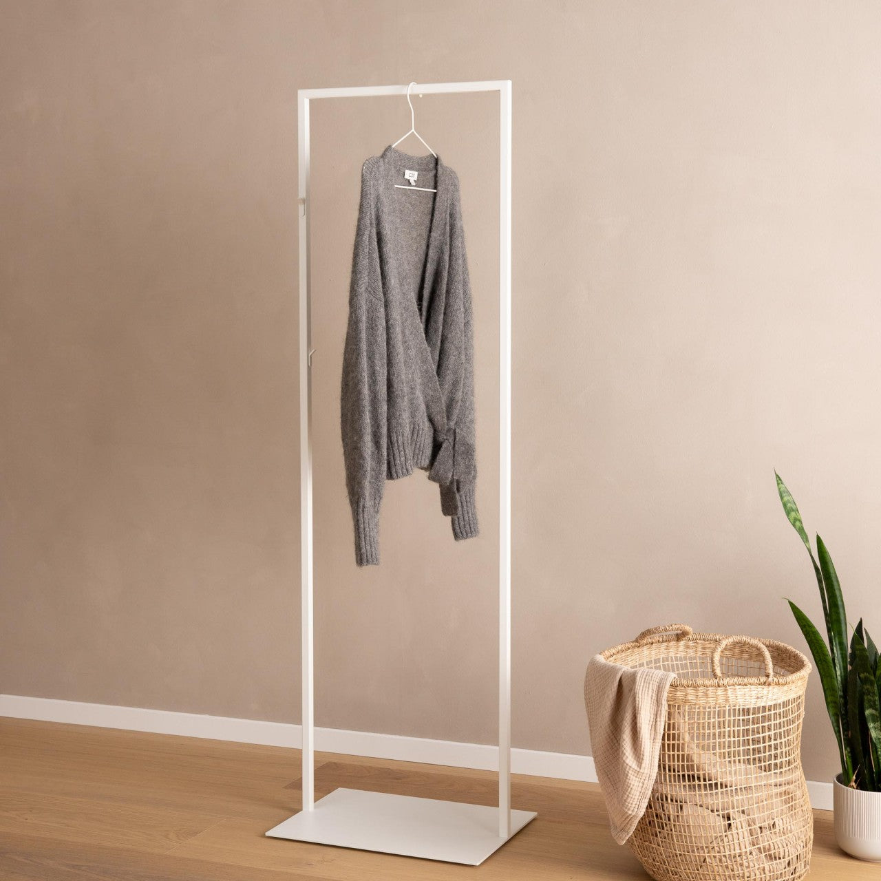 Lily Metal Askılık