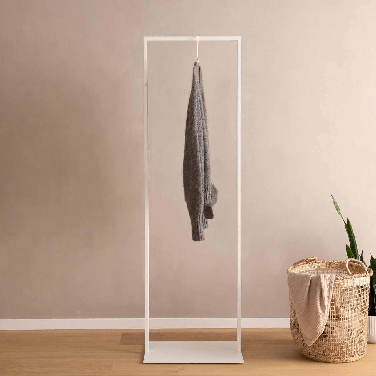 Lily Metal Askılık