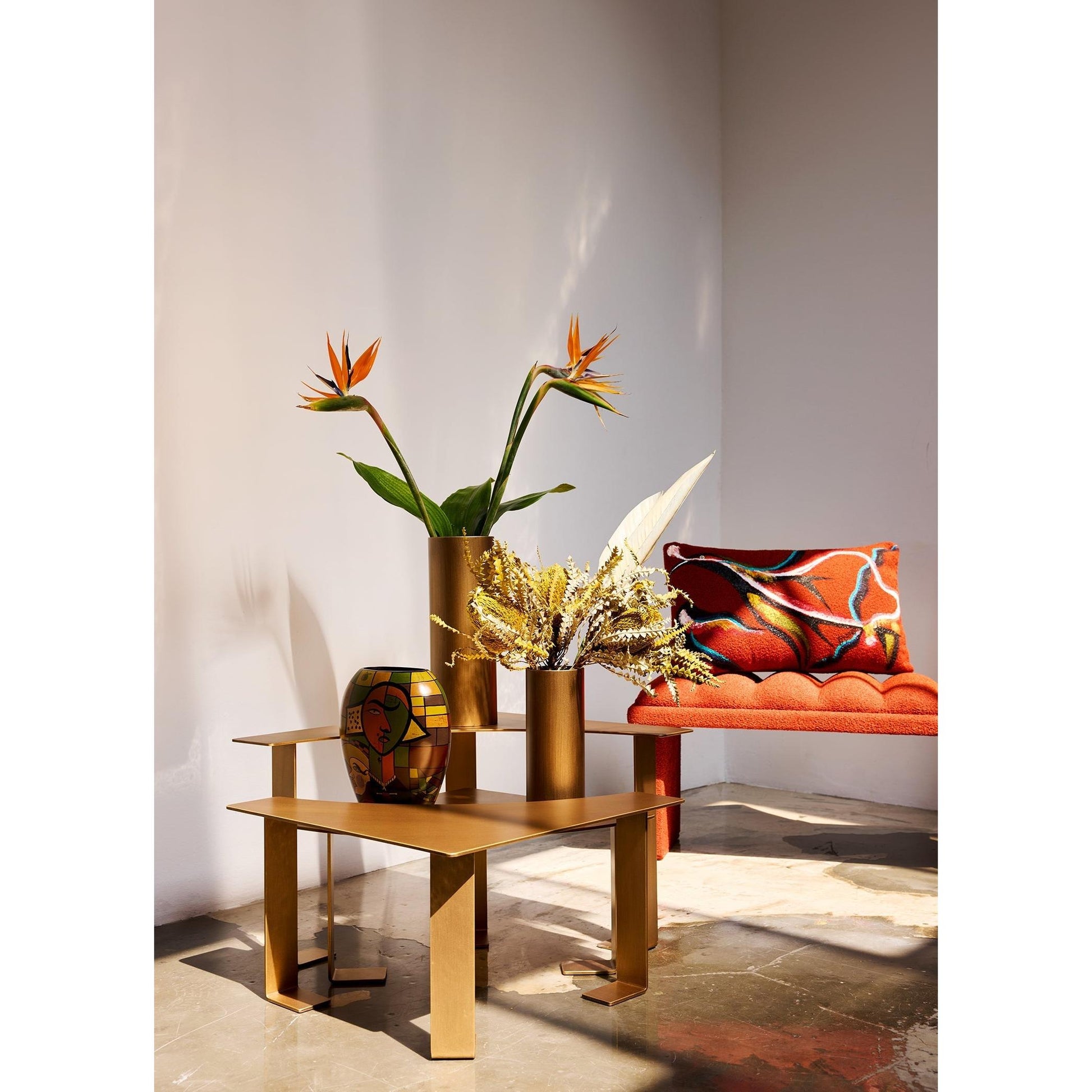 Limited Edition Göç Özel Tasarım Bukle Kumaş Üzerine El Boyaması Kırlent