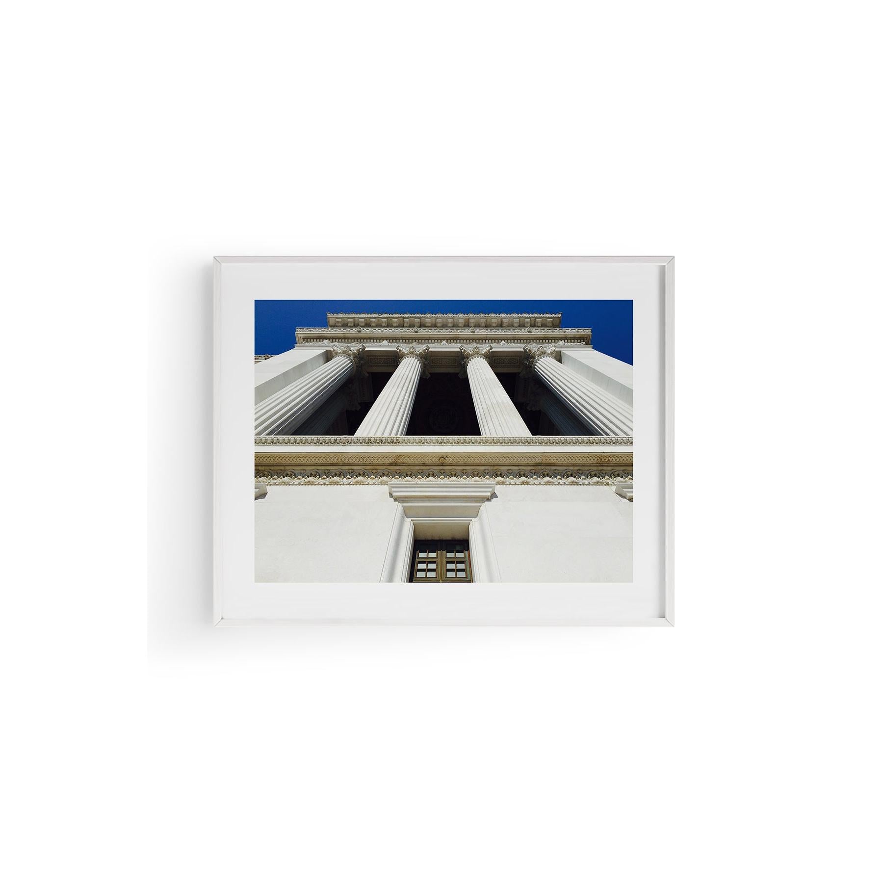 Look Up At The Sky I Fine Art Baskı