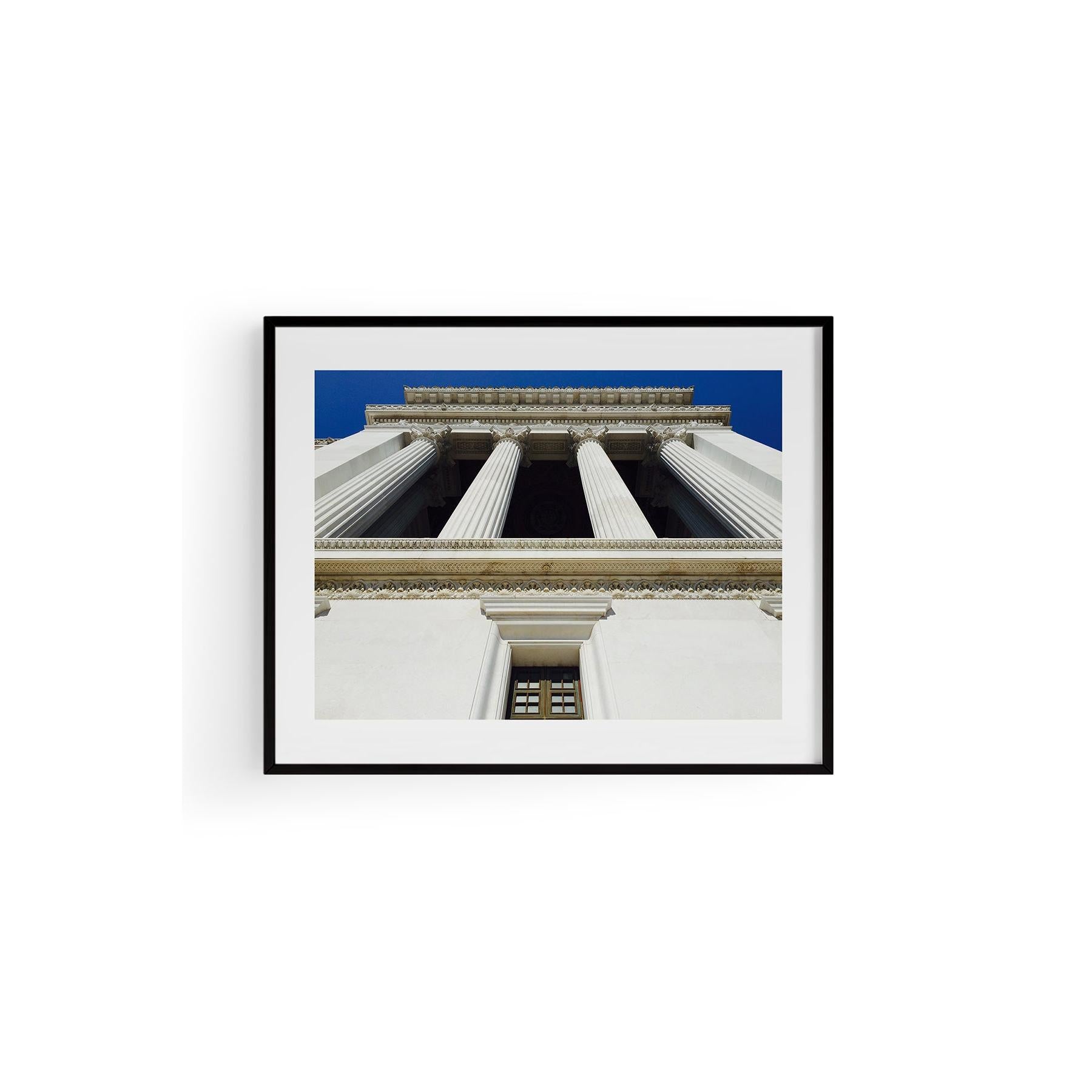 Look Up At The Sky I Fine Art Baskı