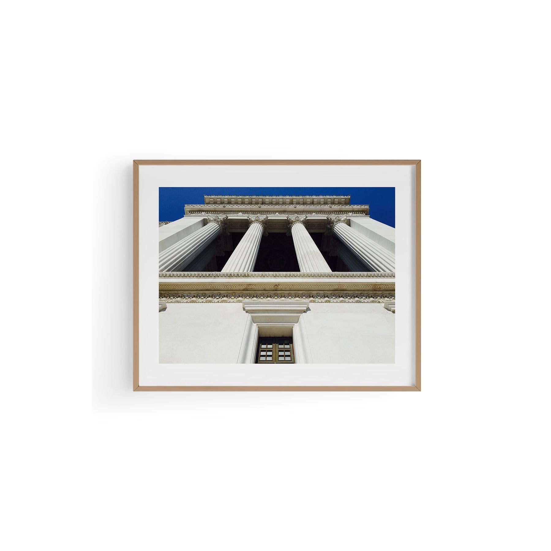 Look Up At The Sky I Fine Art Baskı