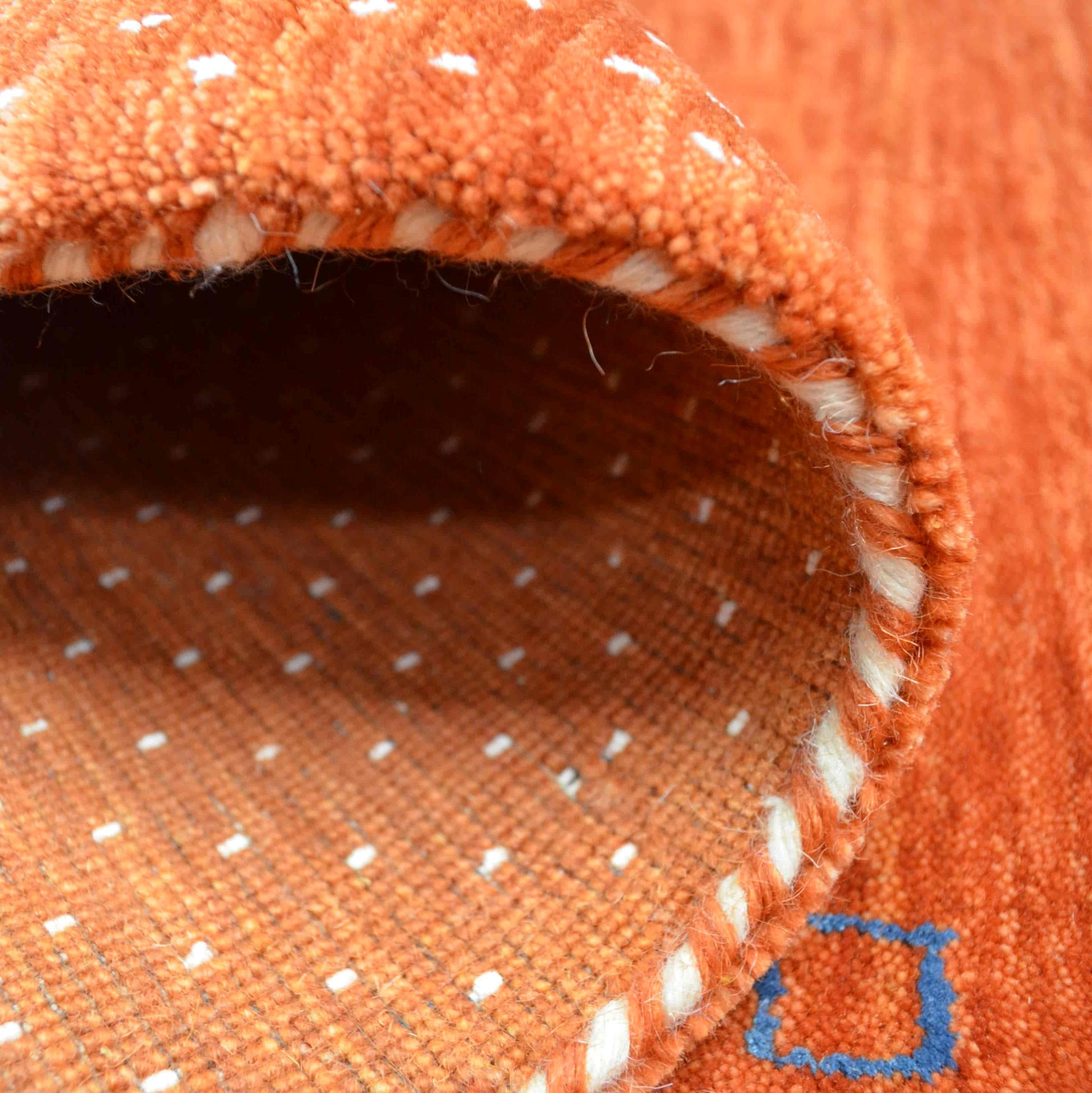 Lori Yünden El Dokuma Etnik Desenli Modern Halı