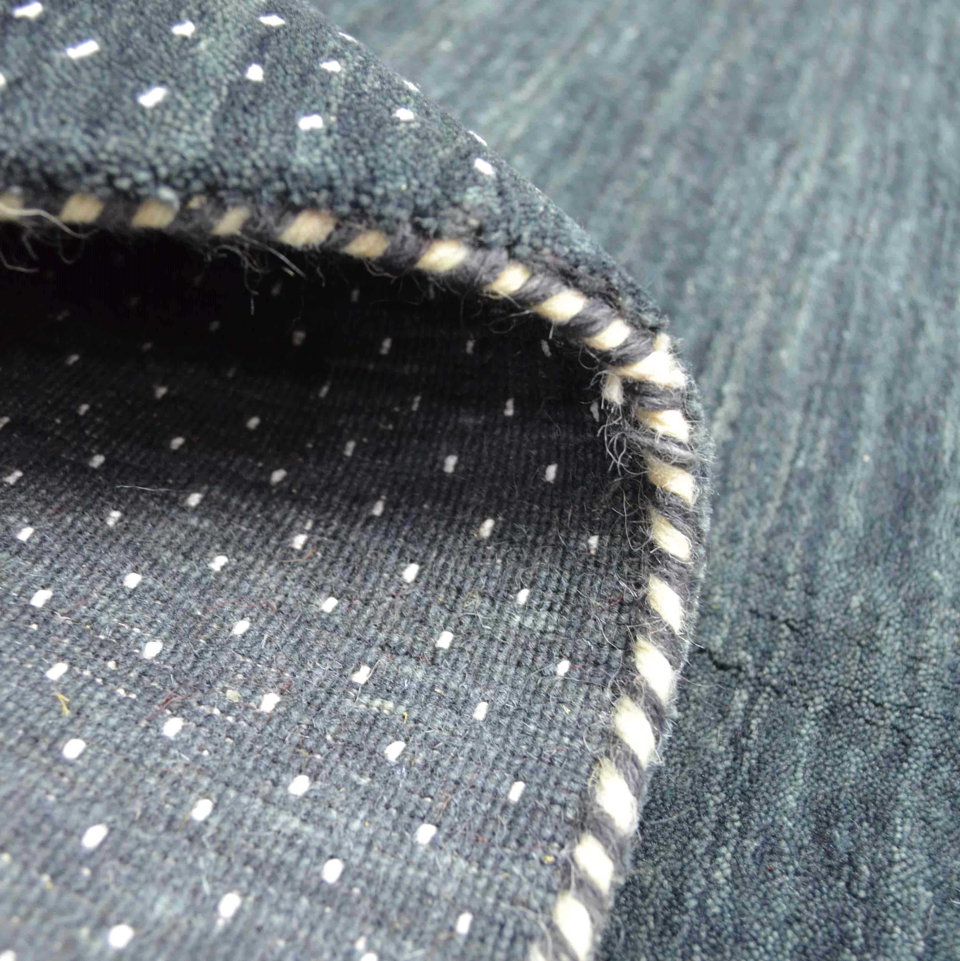 Lori Yünden El Dokuma Etnik Desenli Modern Halı