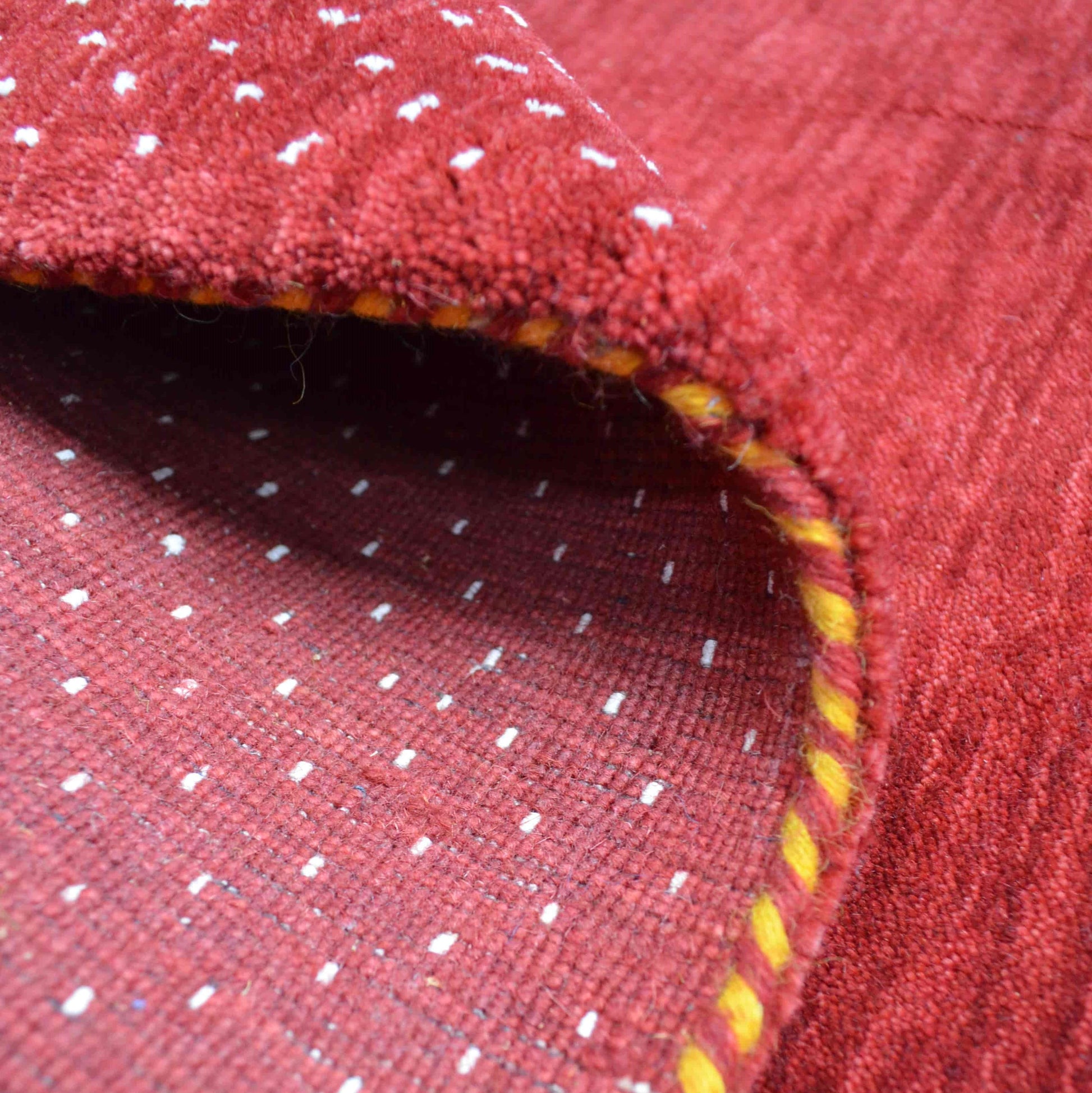 Lori Yünden El Dokuma Etnik Desenli Modern Halı