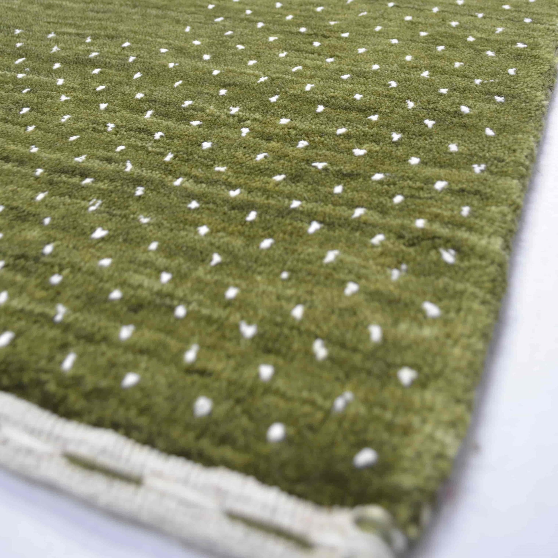 Lori Yünden El Dokuma Etnik Desenli Modern Halı