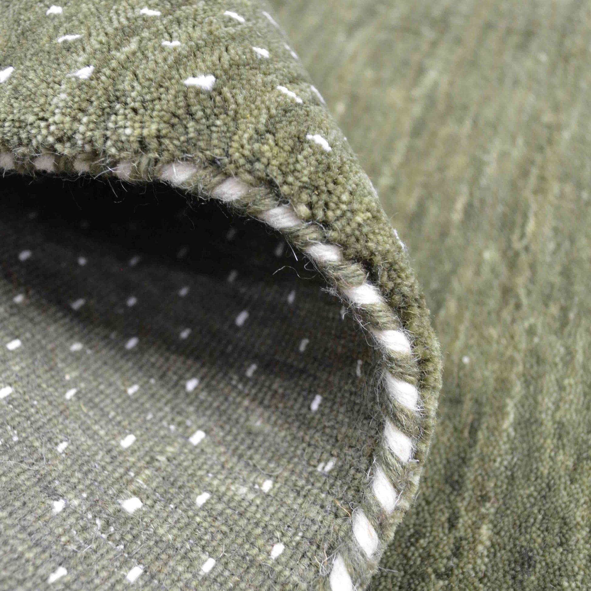 Lori Yünden El Dokuma Etnik Desenli Modern Halı