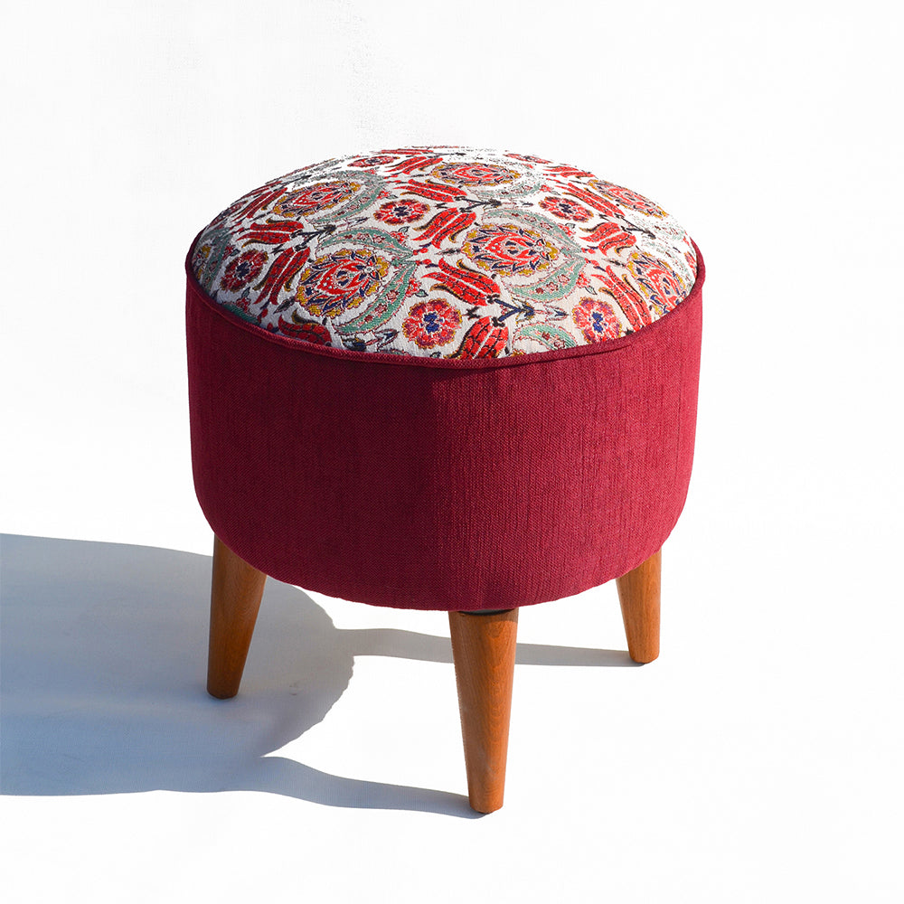 Lucy Ahşap Ayaklı Puf