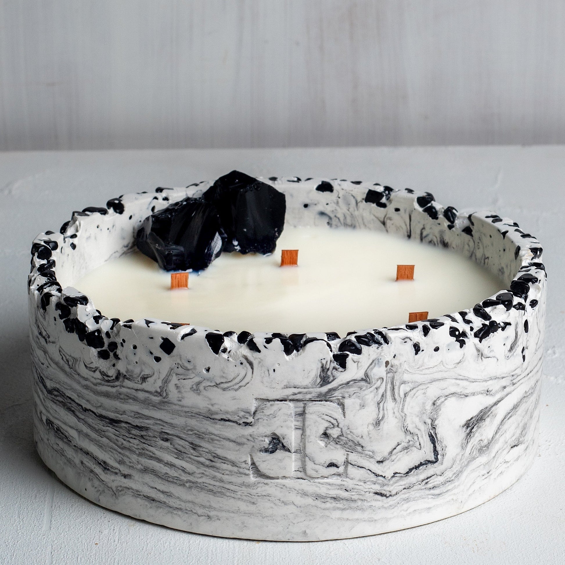 Luna Serisi - Black Rose Mum (900 G)