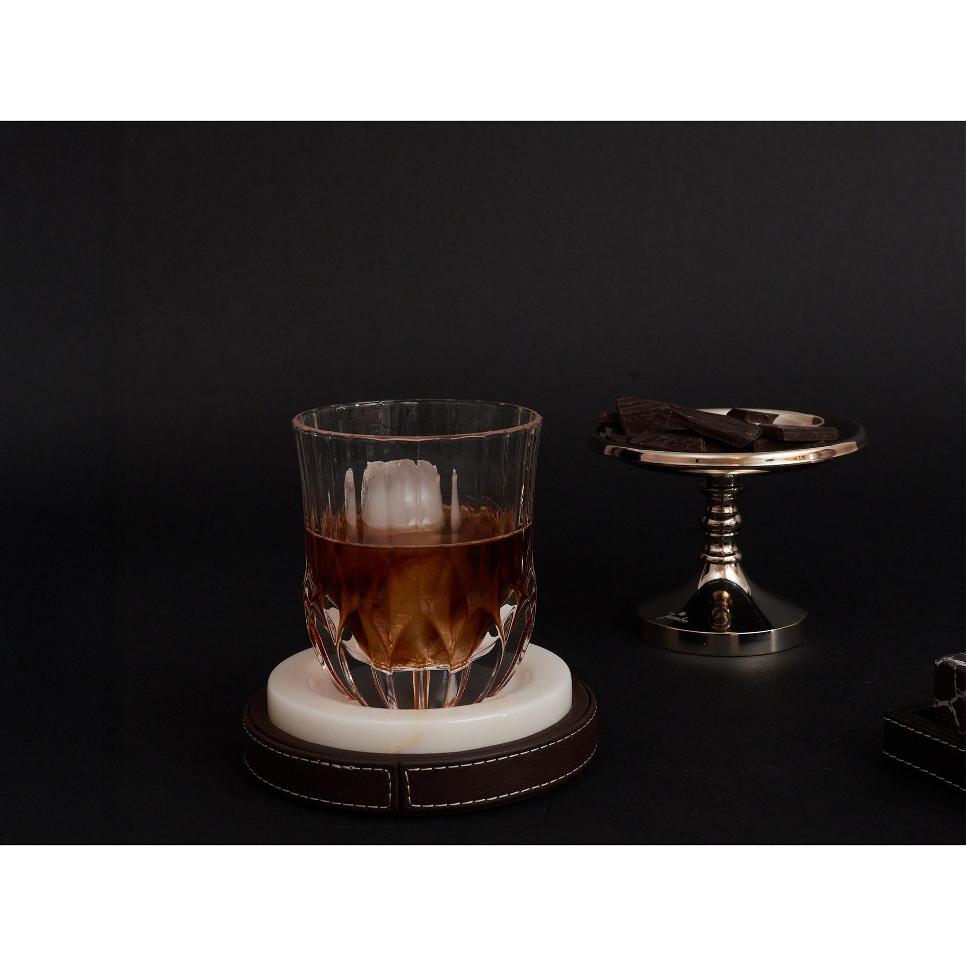 Marlera Beyaz Bardak Altlığı