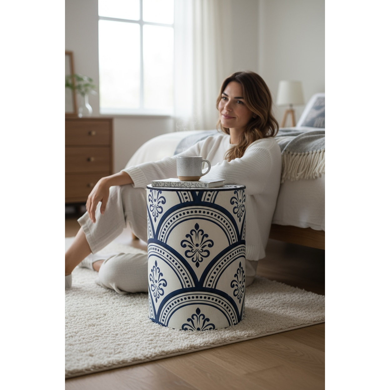 Mavi Desenli Mas Ahşap Sehpa