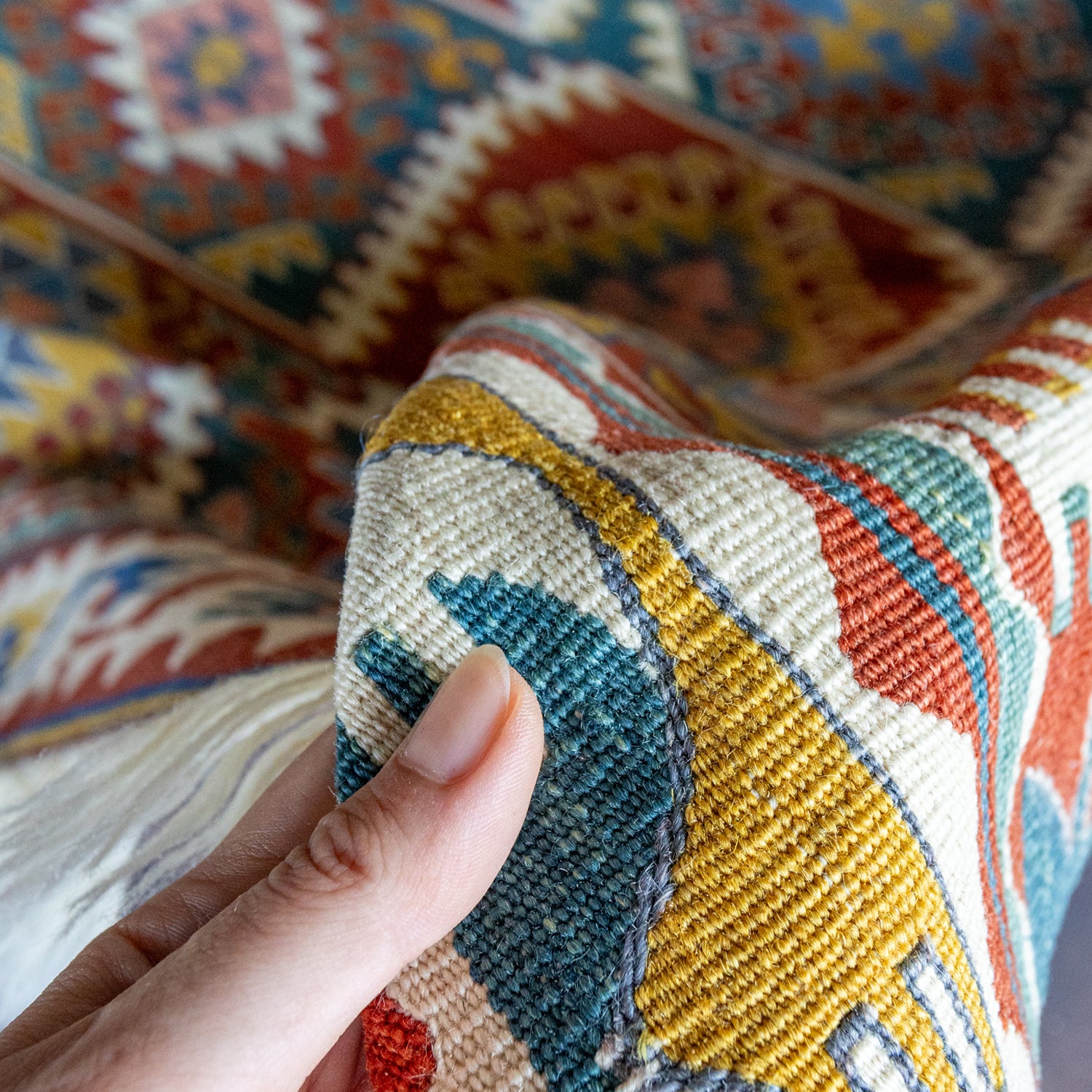Mimoza Etnik Desenli El Dokuma Yün Kavak Kilim 111X125 Cm
