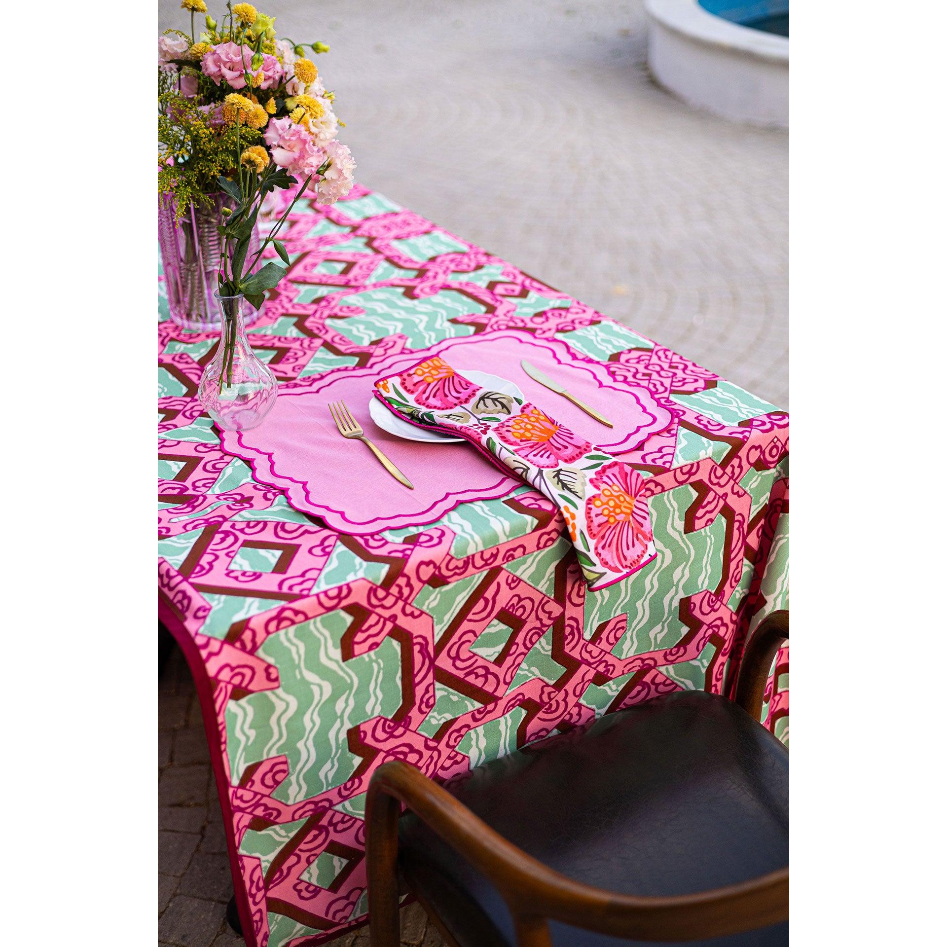 Mystical Garden Masa Örtüsü